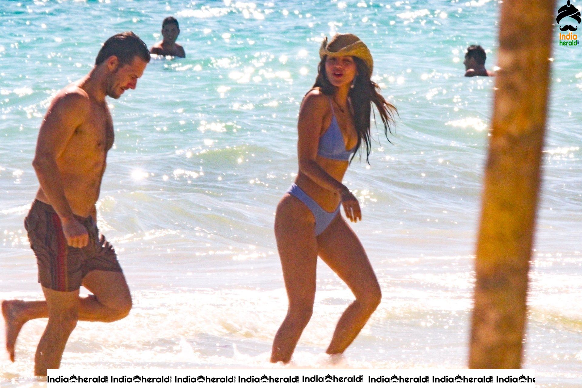 Eiza Gonzalez Enjoying with her Boyfriend in Bikini