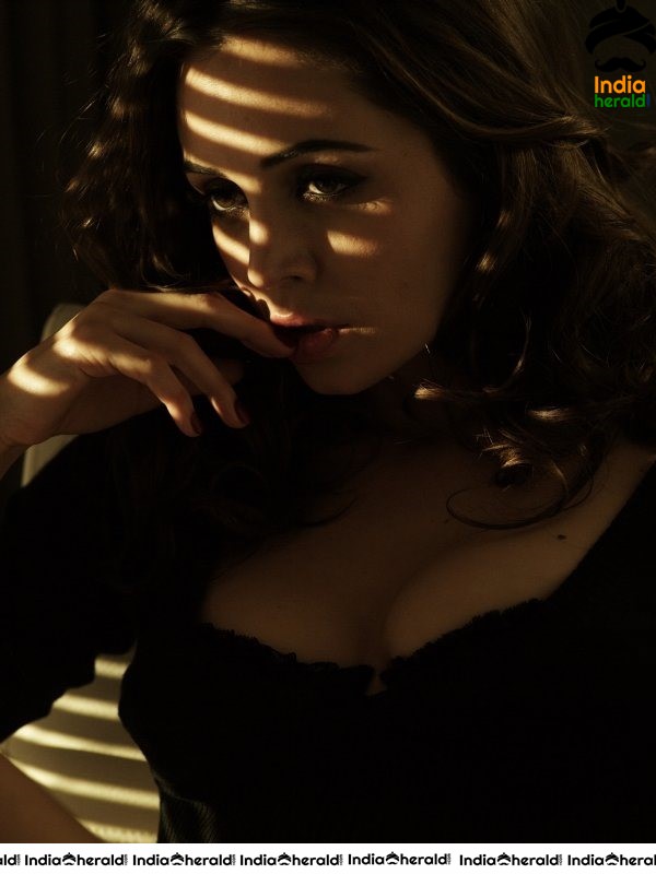 Eliza Dushku Hot And Sexy Photoshoot In Bikini For Maxim Set 5