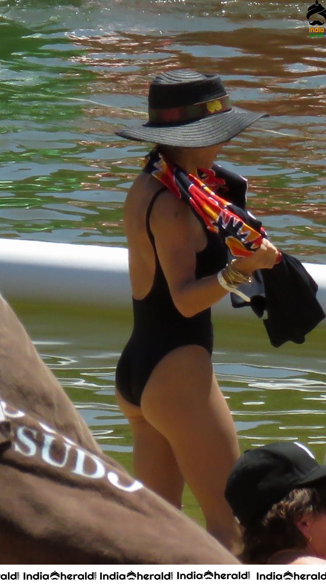 Elsa Pataky wearing a Black Swimsuit in the Senpere Lake Set 1