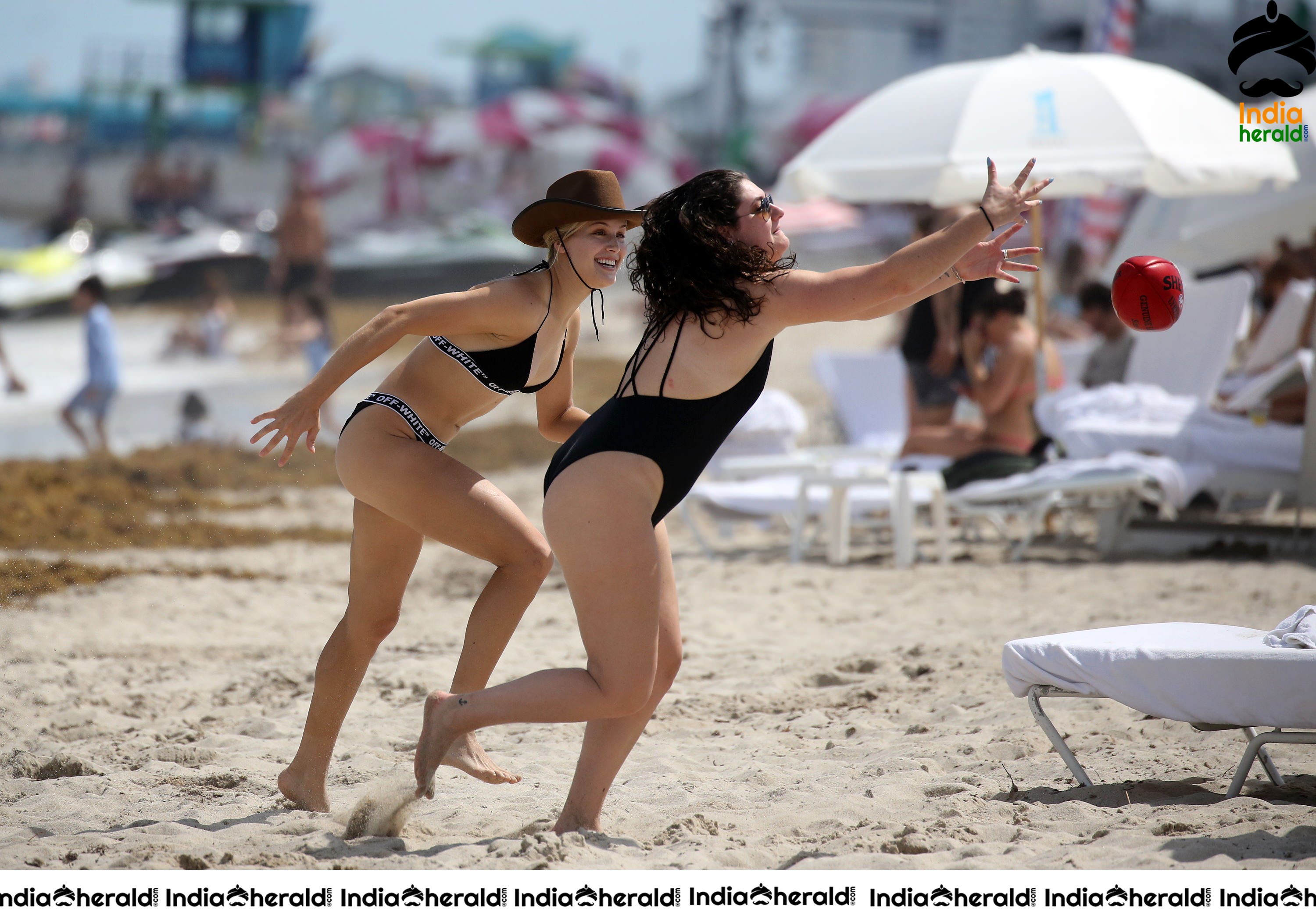 Eugenie Bouchard Spotted In Bikini At Miami Beach Set 3