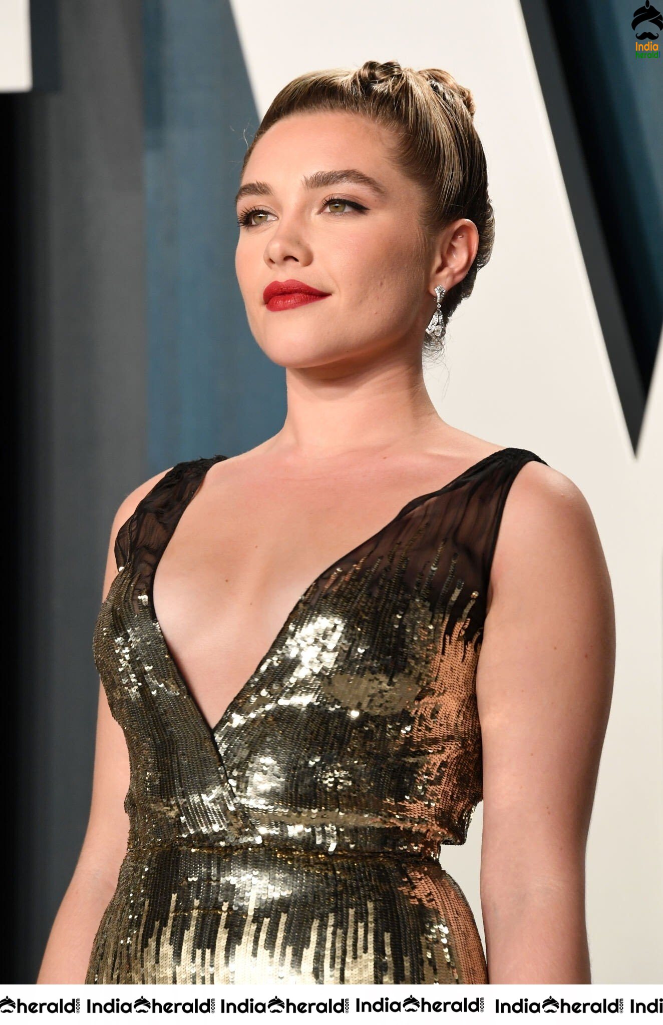 Florence Pugh at Vanity Fair Oscar Party in Beverly Hills Set 2