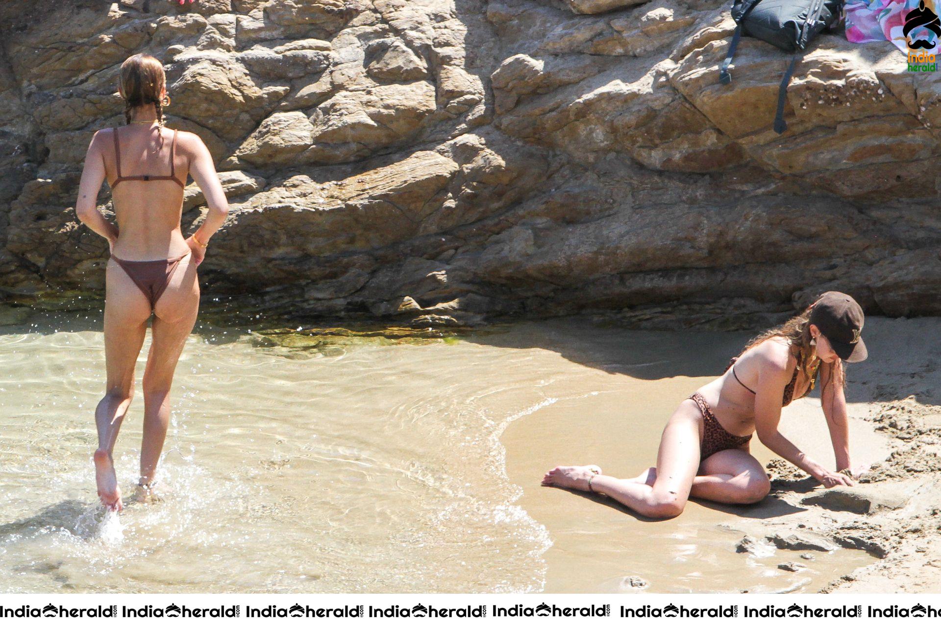 Gigi Hadid and Bella Hadid expose their Bikini Bodies On Mykonos Island Set 3