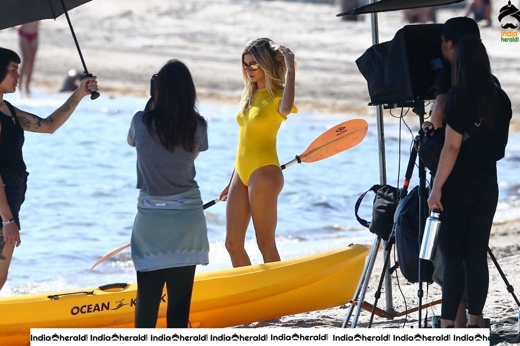 Hailey Baldwin Photoshoot in Bikini on the beach in Miami Set 1