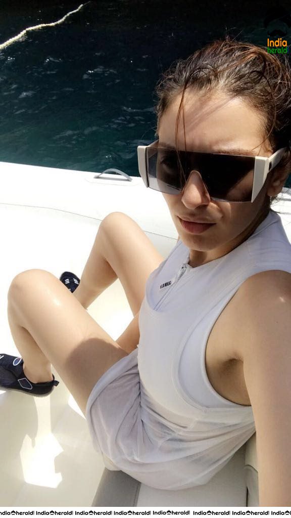Hansika Motwani LEAKED PRIVATE HOT PHOTOS COLLECTION