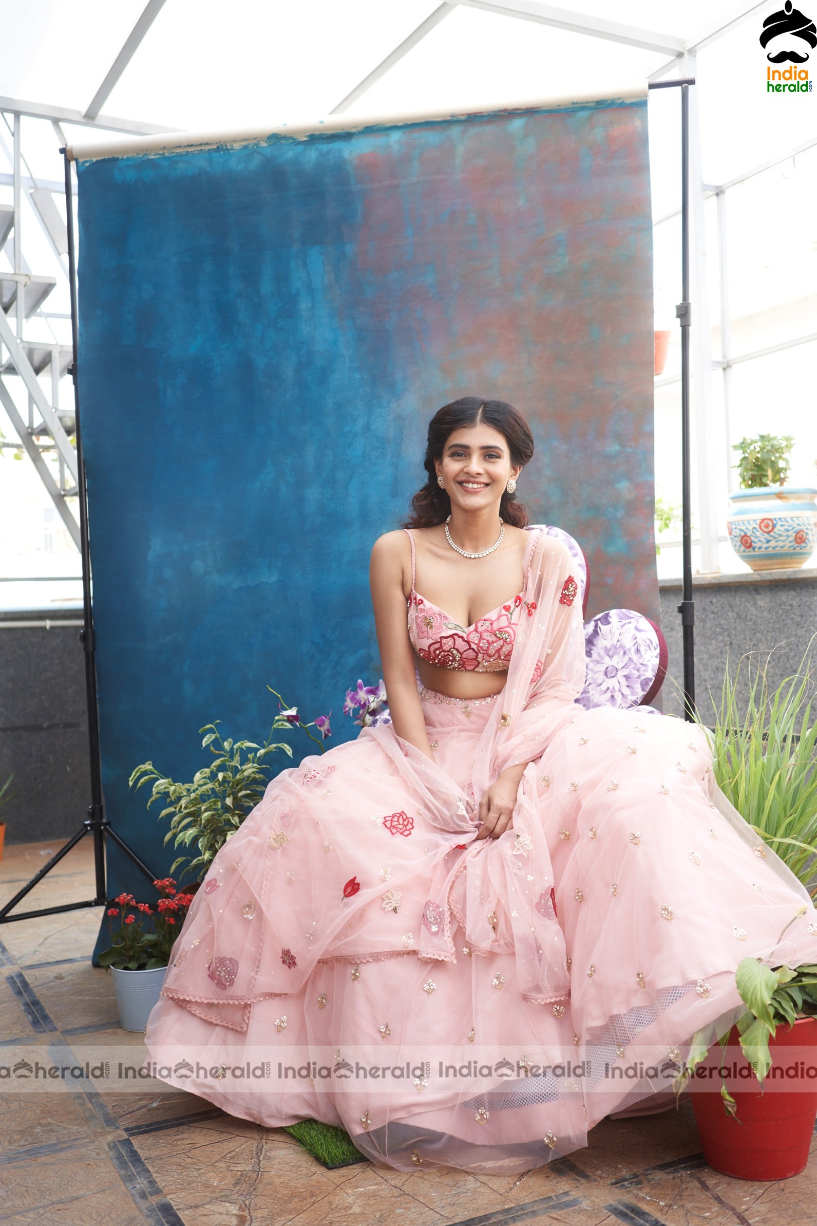 Hebah Patel Sizzling Hot Photoshoot Clicks Set 1