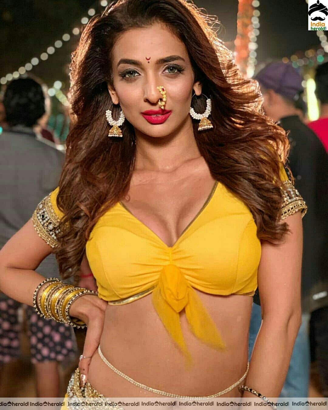 Heena Panchal Hot Photos