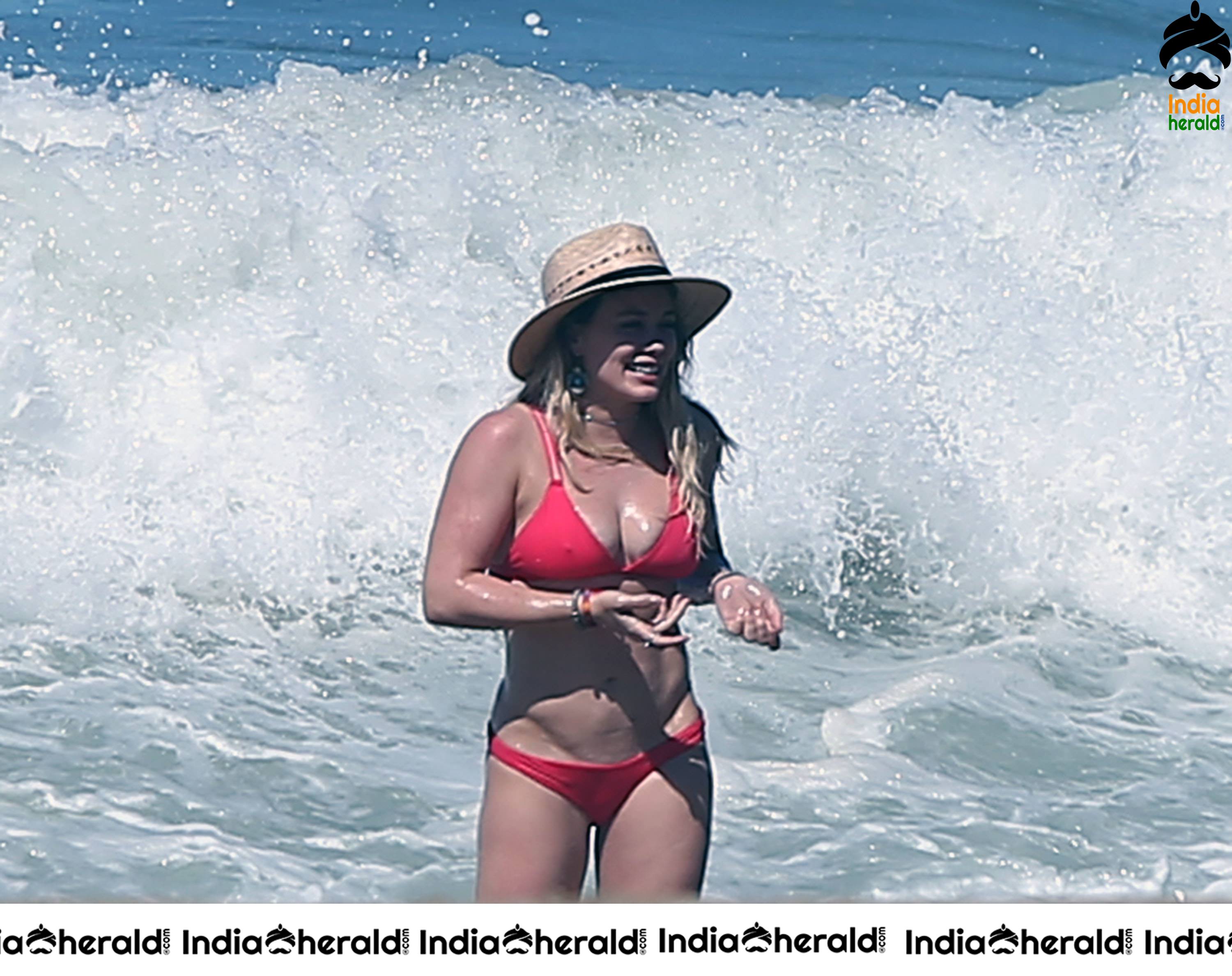 Hilary Duff In Bikini on the Beach in Mexico Set 2