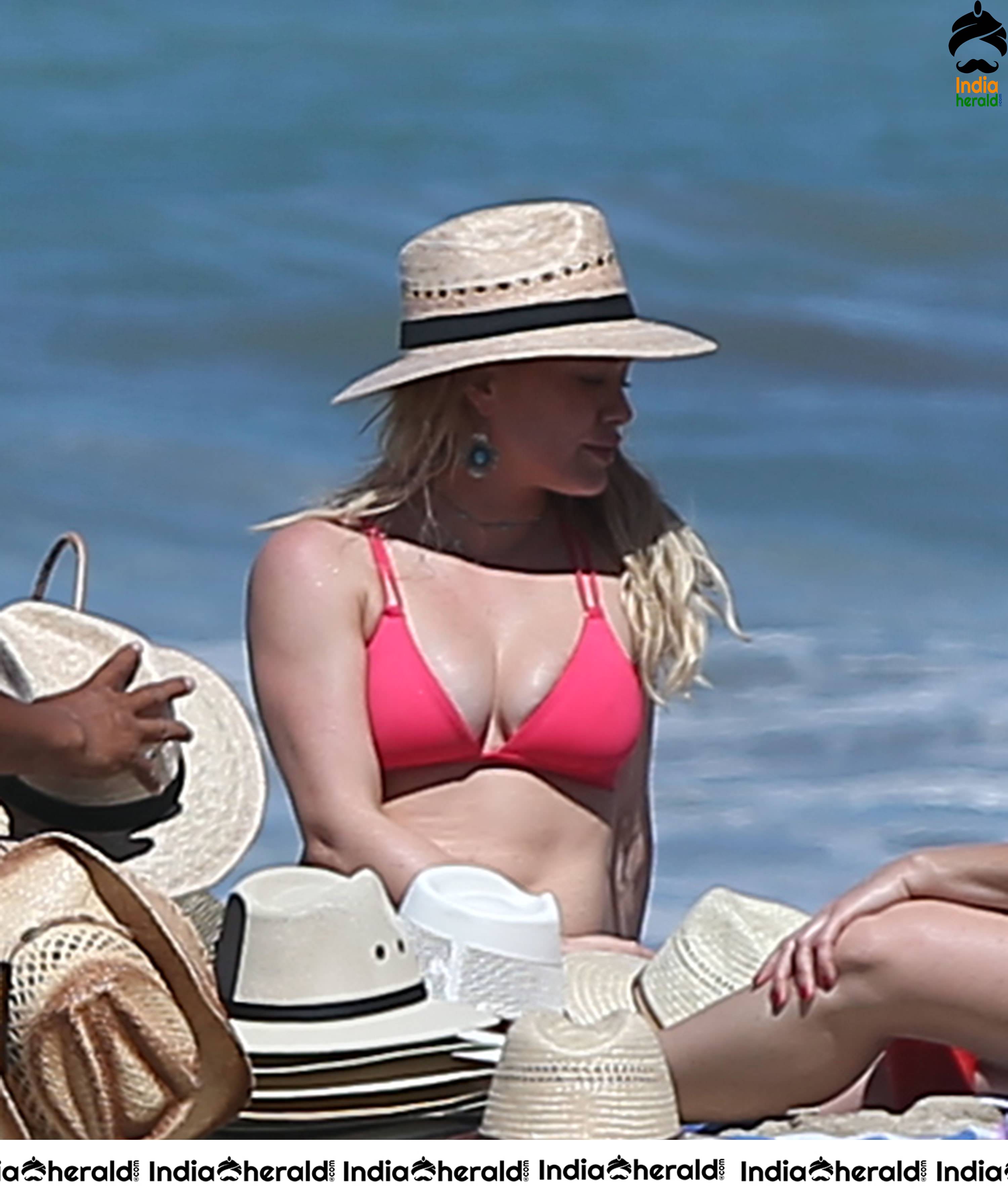 Hilary Duff In Bikini on the Beach in Mexico Set 2