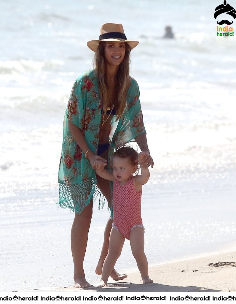 Jessica Alba Bikini Candids in Malibu with her Kids Set 1