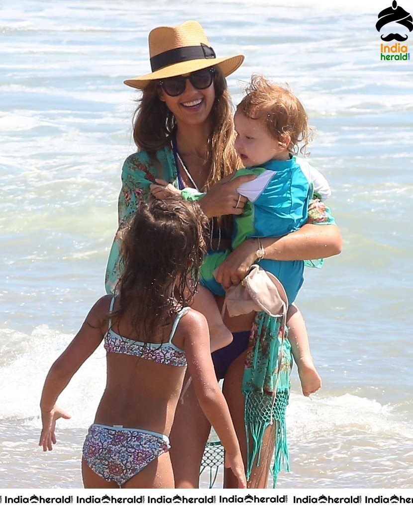 Jessica Alba Bikini Candids in Malibu with her Kids Set 2