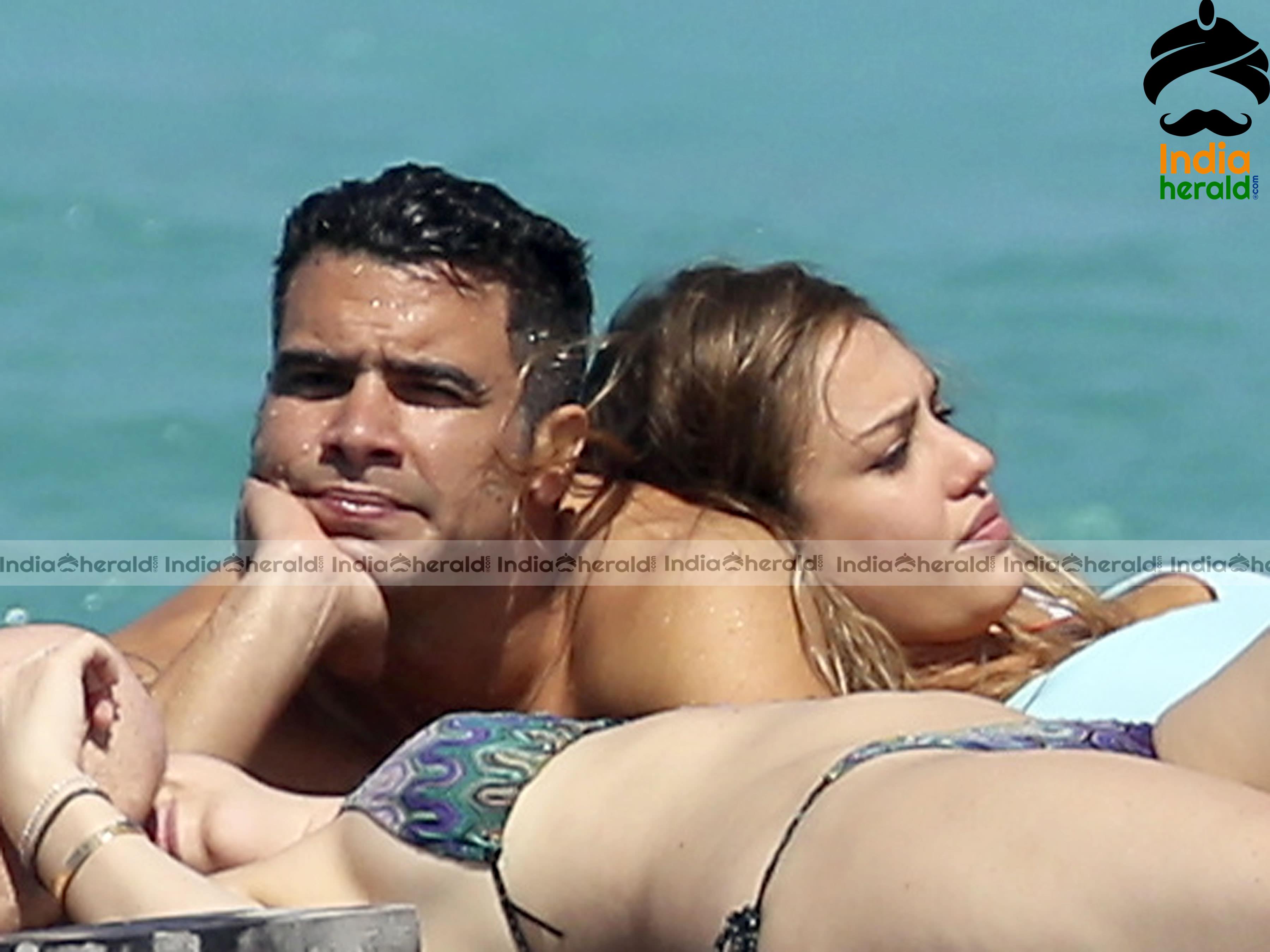 Jessica Alba Hot And Sexy While Wearing Bikini At St Barts Set 4