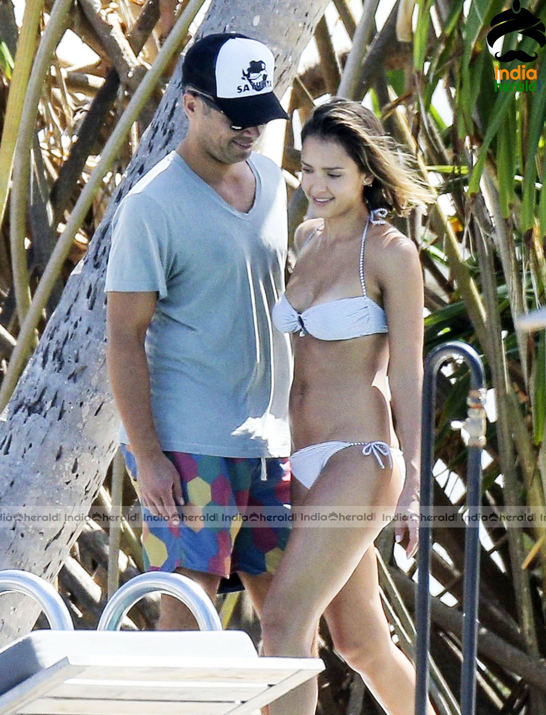 Jessica Alba Spotted in Bikini at Caribbean Beaches Set 6