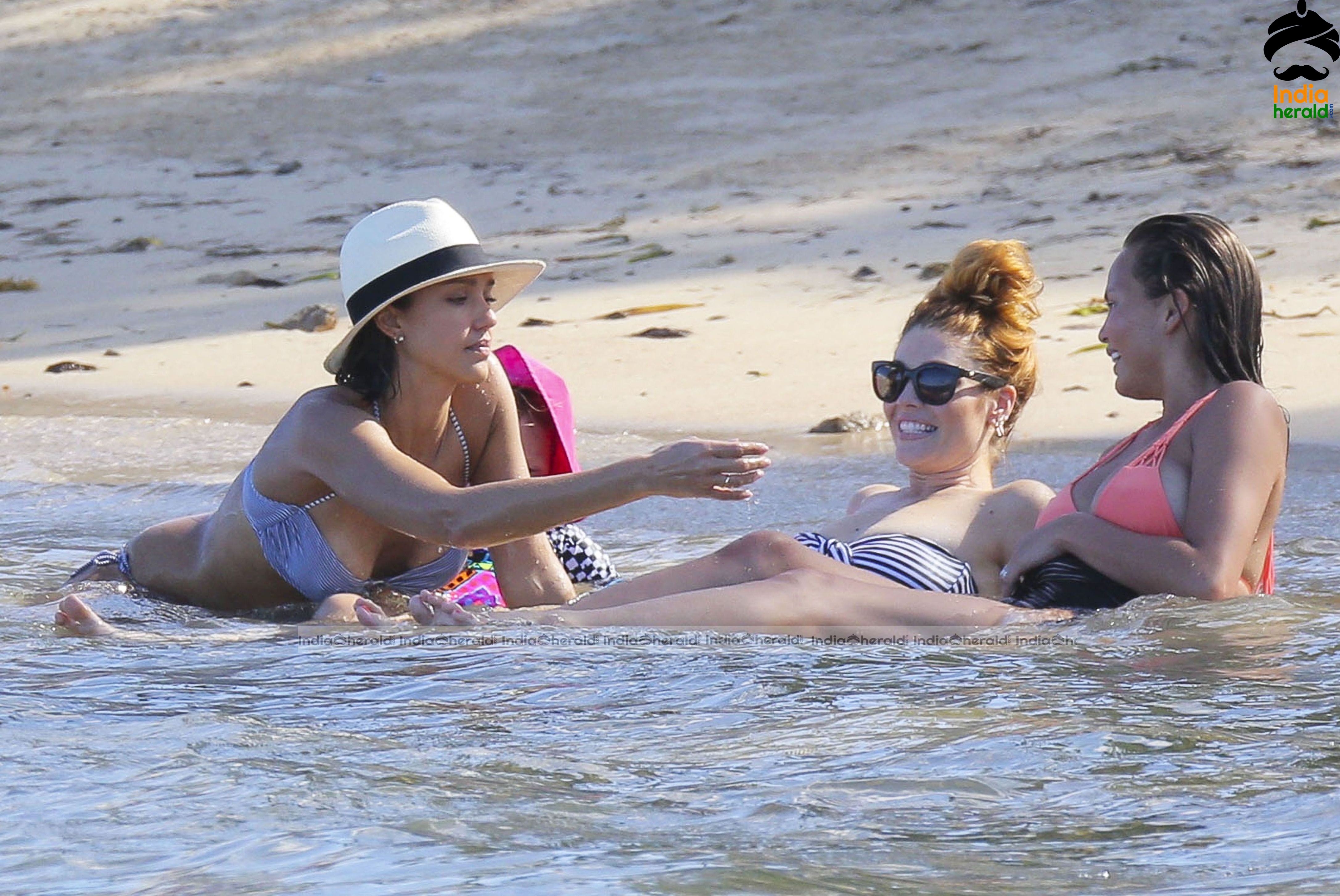 Jessica Alba Spotted in Bikini at Caribbean Beaches Set 6