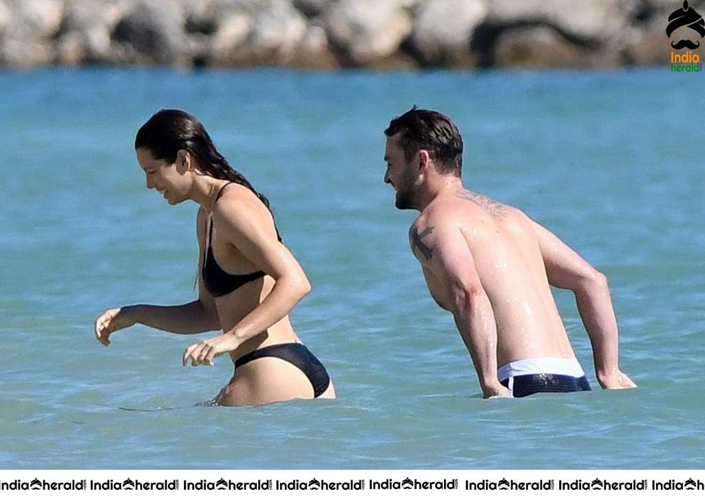 Jessica Biel Wearing a Bikini at a Caribbean Beach Set 1