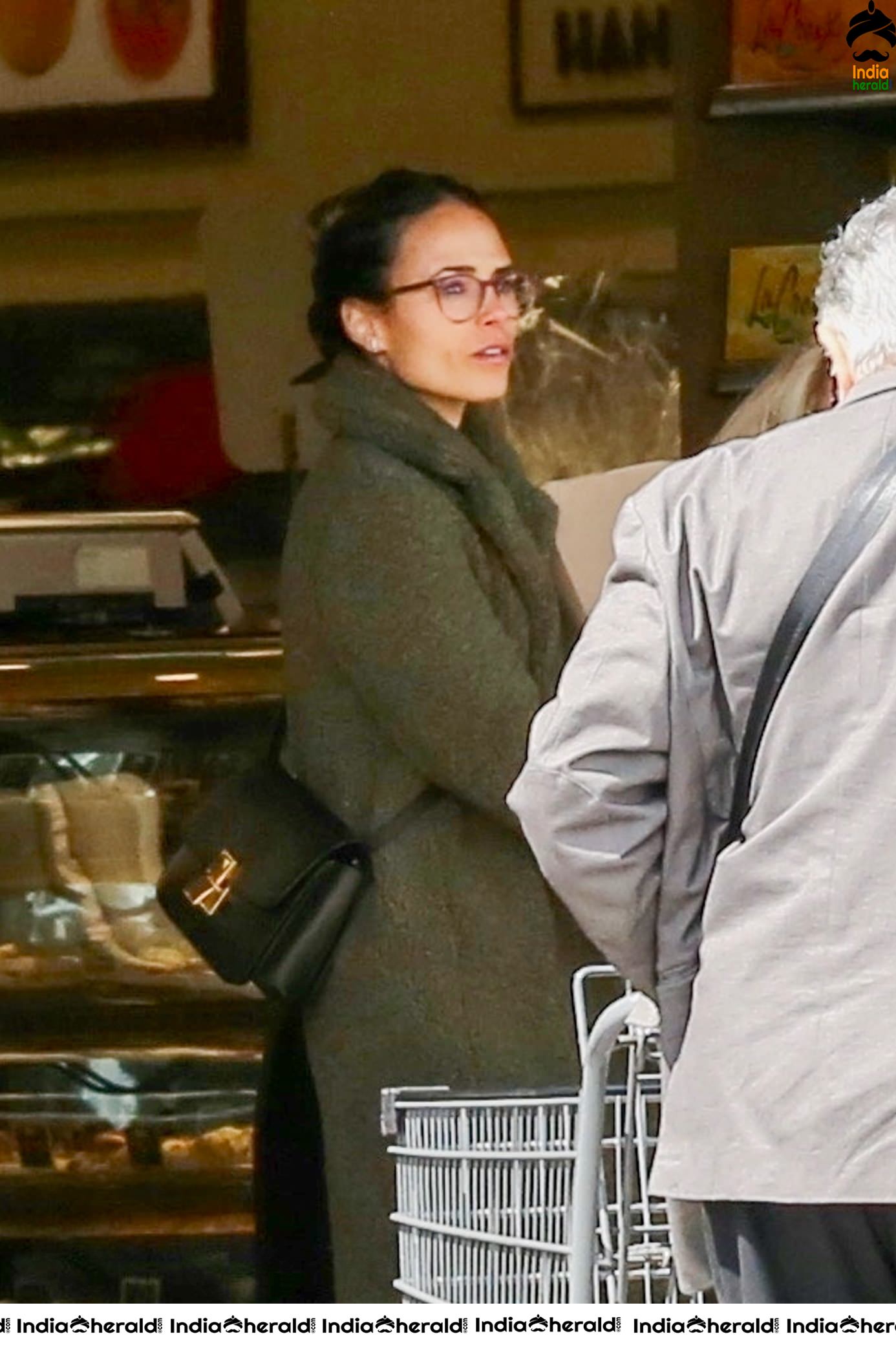 Jordana Brewster Shopping at Gelsons Market in Pacific Palisades CA