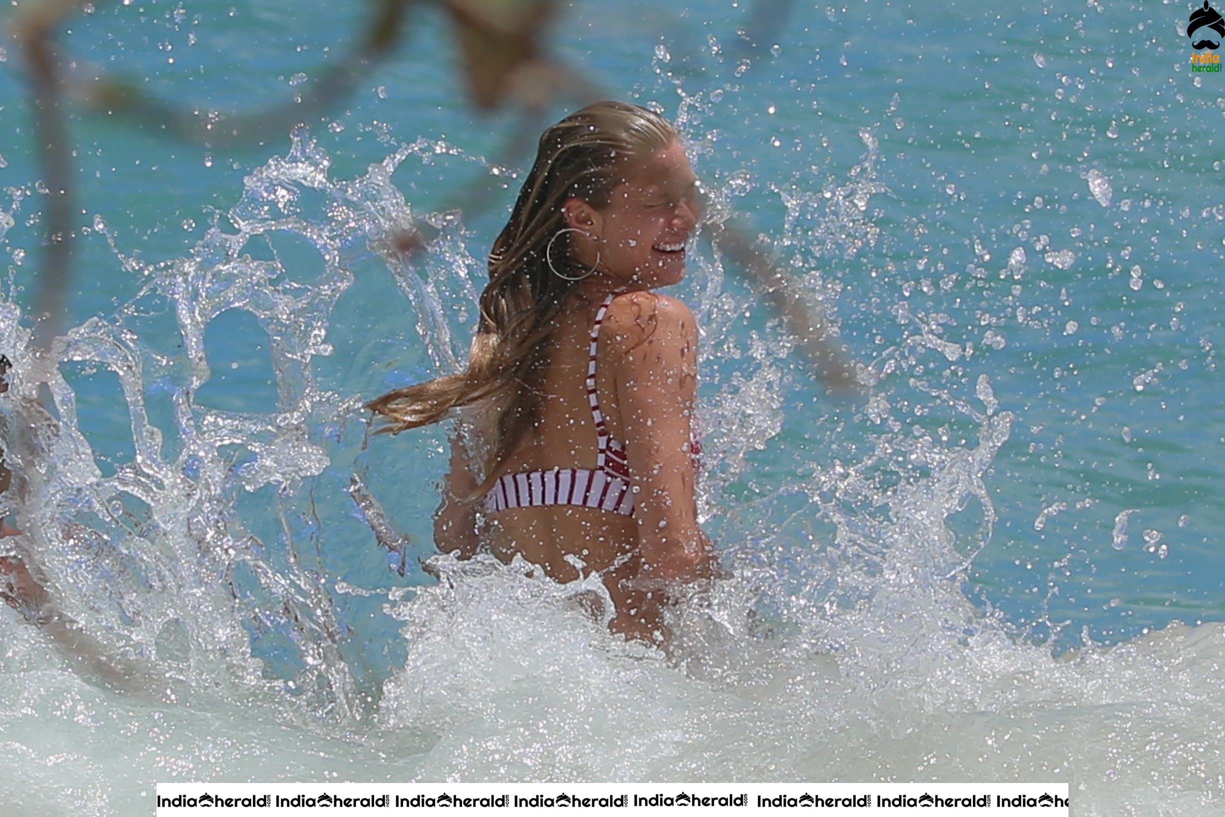 Josie Canseco enjoying in Bikini and Paparazzi catches her on the beach in Honolulu Set 2