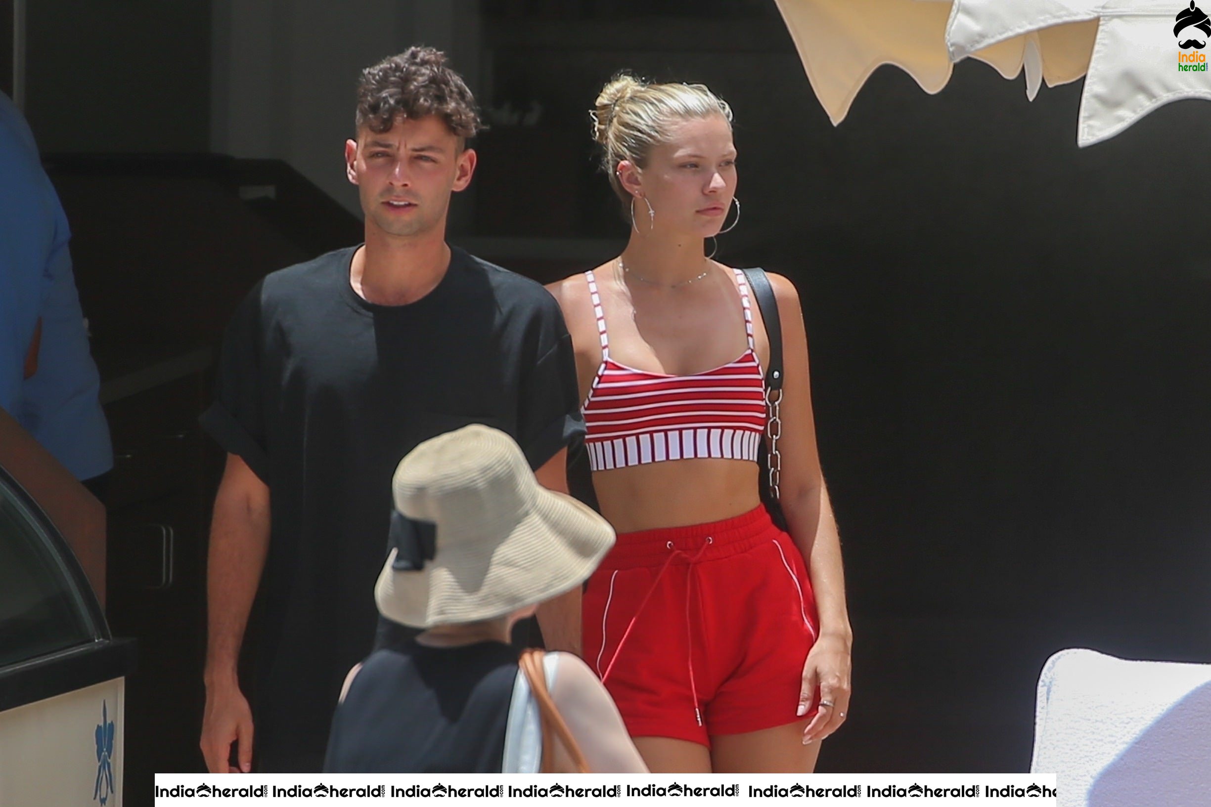 Josie Canseco enjoying in Bikini and Paparazzi catches her on the beach in Honolulu Set 2
