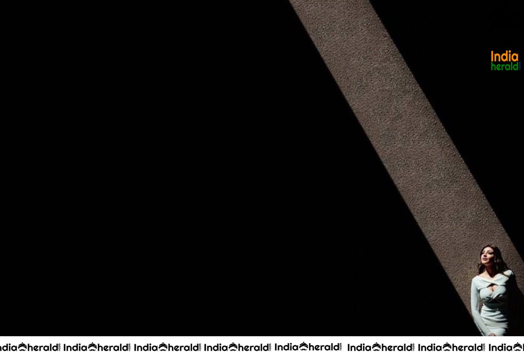 Kajal Aggarwal Hot Latest Cleavage Exposing Photoshoot