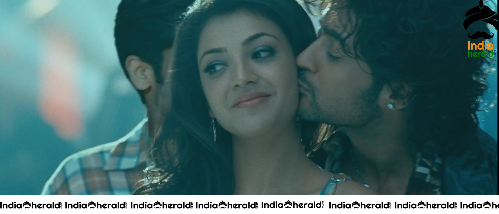 Kajal Aggarwal Shows Ger Tempting Hot Assets In Tight Dress Set 1
