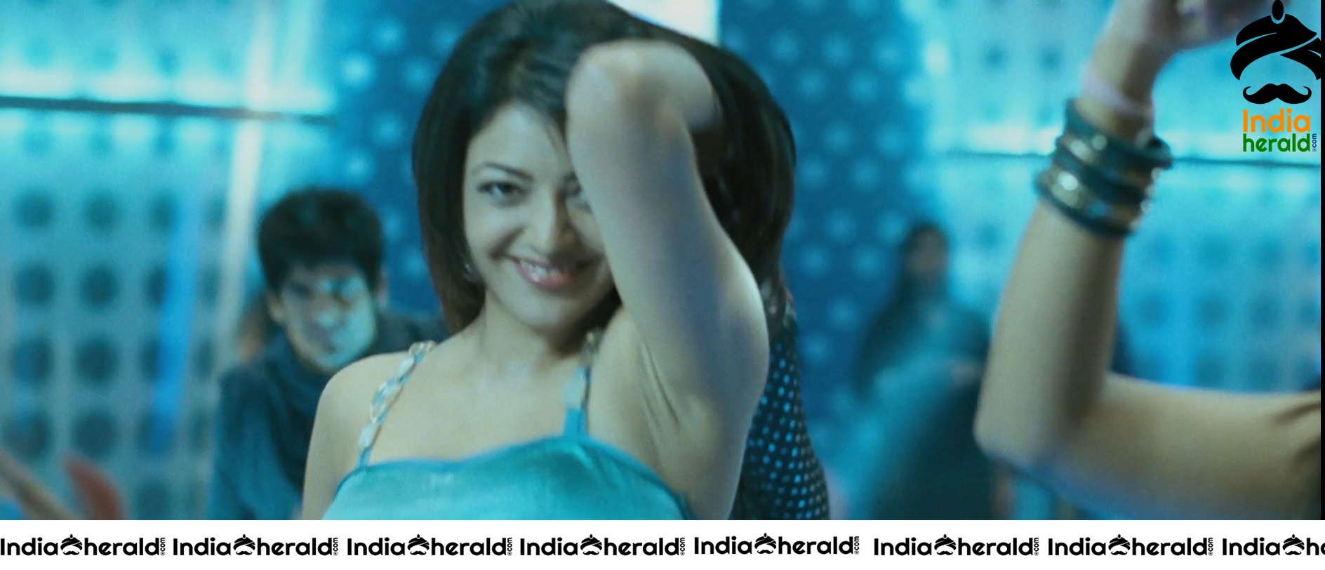 Kajal Aggarwal Shows Her Sexy Structure And Hot Curves Set 3