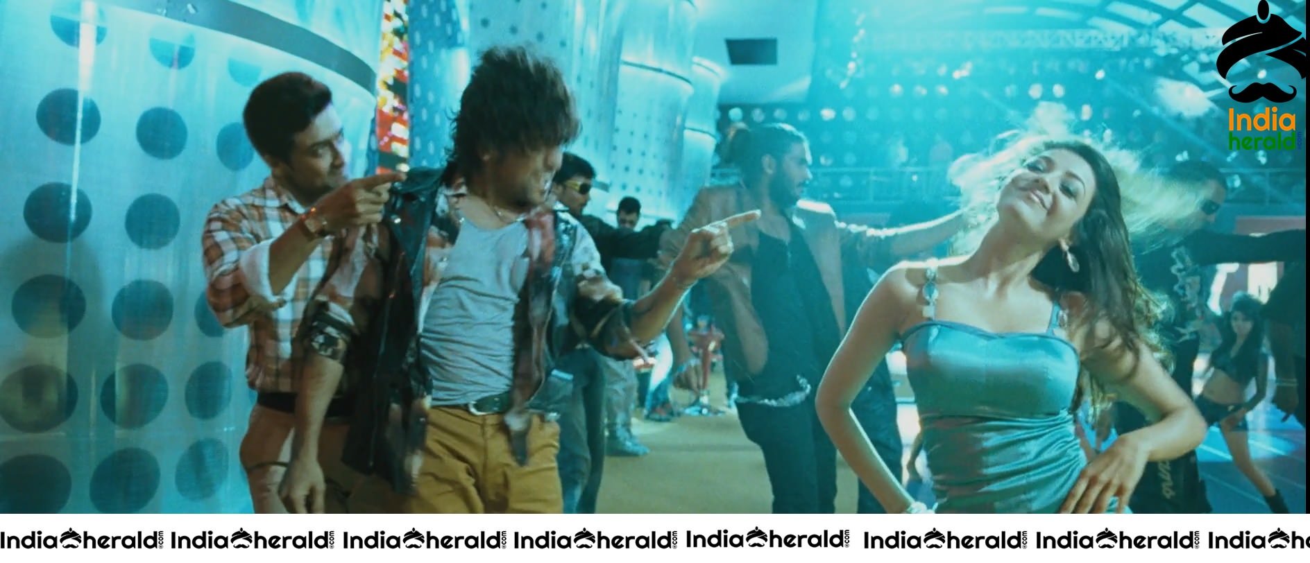 Kajal Aggarwal Shows Her Tempting Hot Assets In Tight Dress Set 2