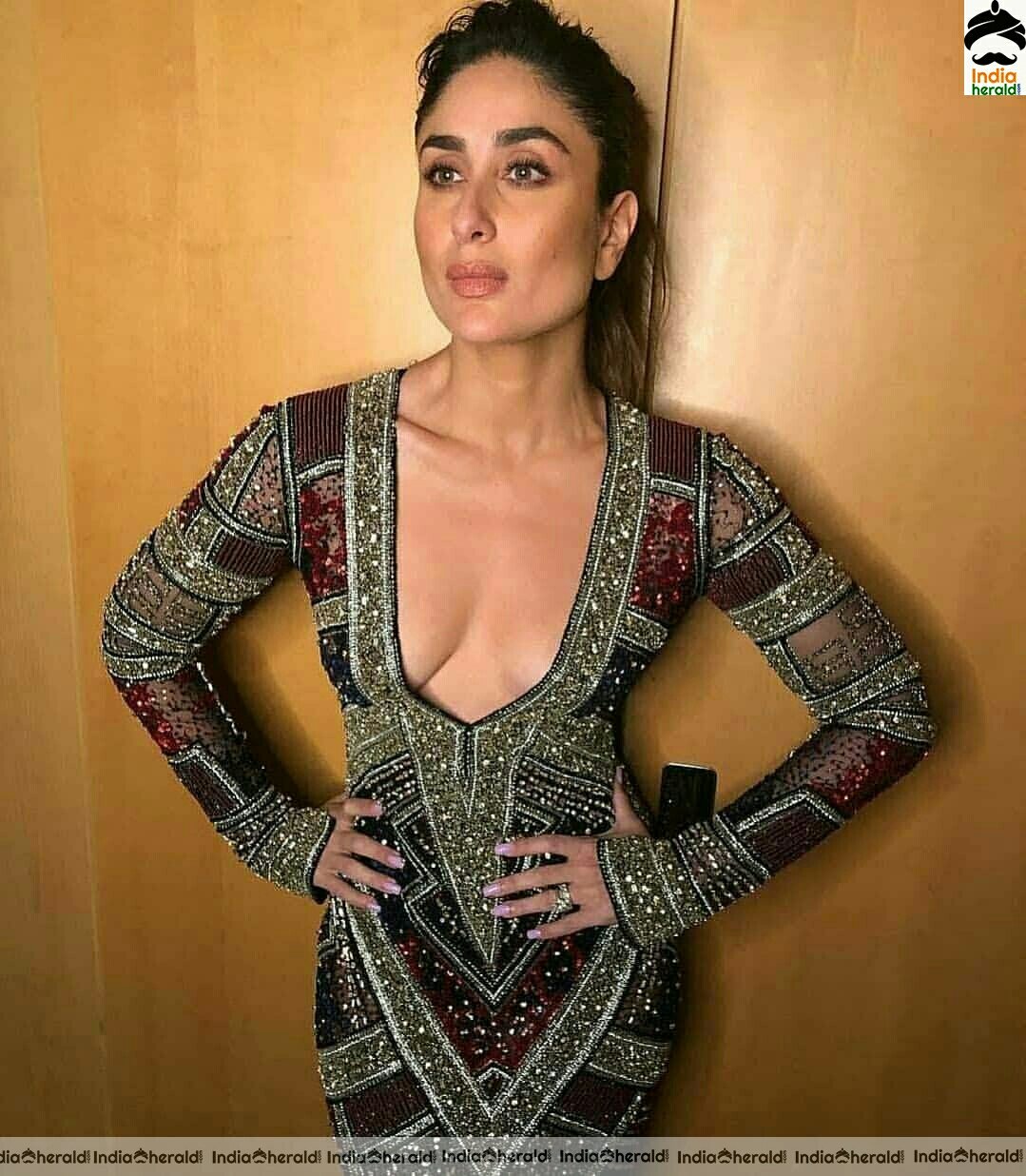 Kareena Kapoor Latest Hot Photostills