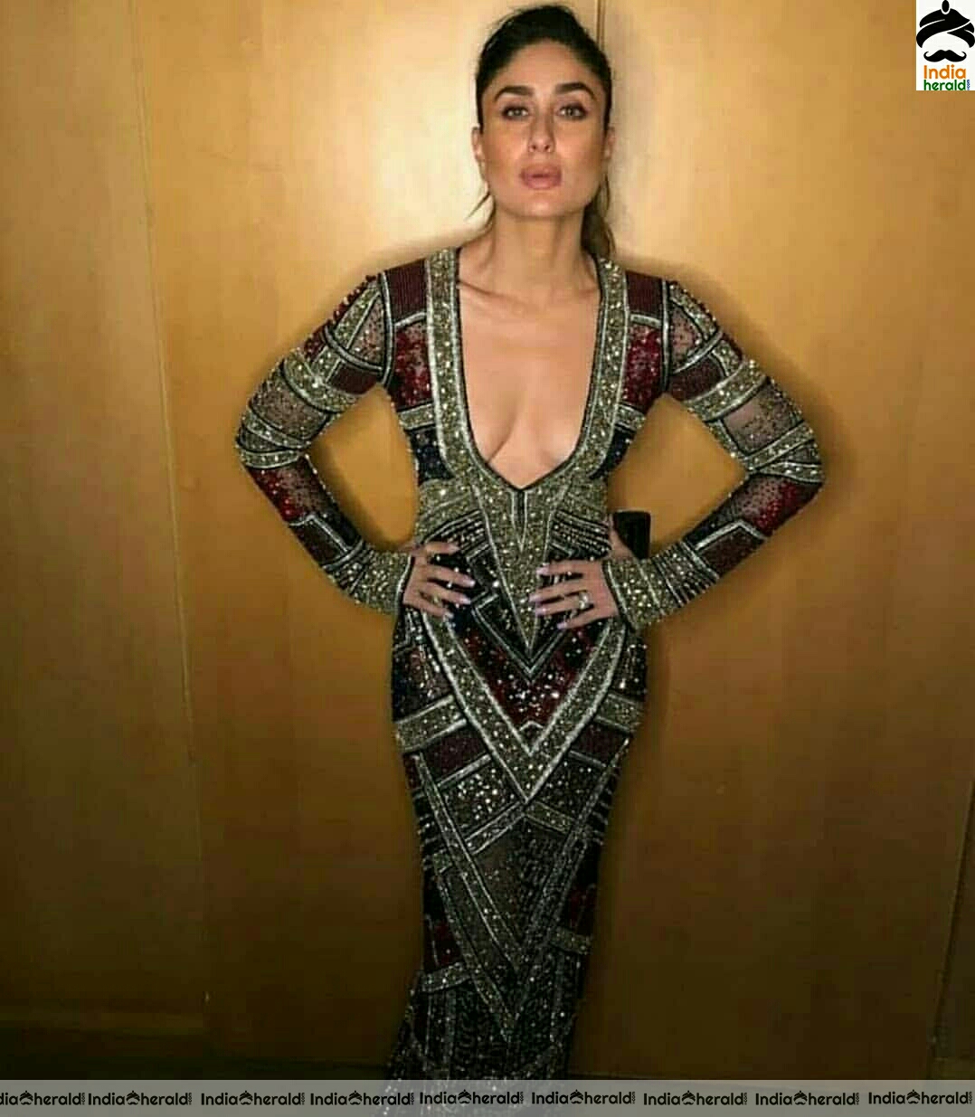 Kareena Kapoor Latest Hot Photostills