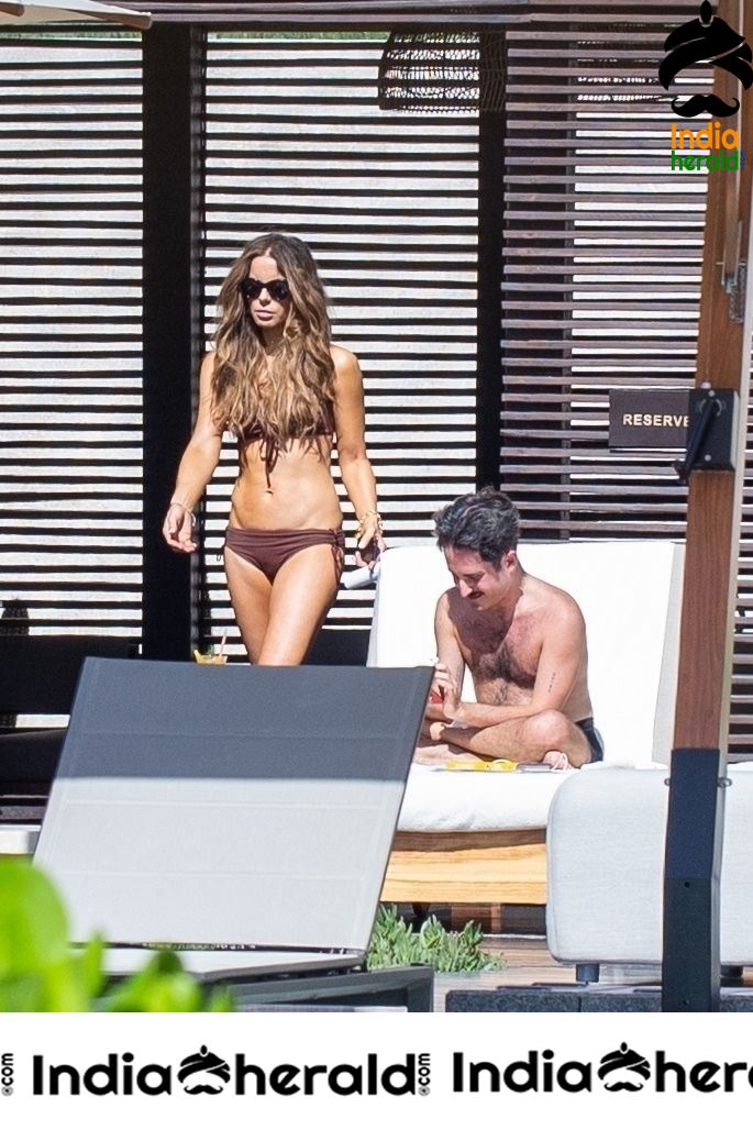Kate Beckinsale Latest Hot Photos in a Bikini at Los Cabos Set 1