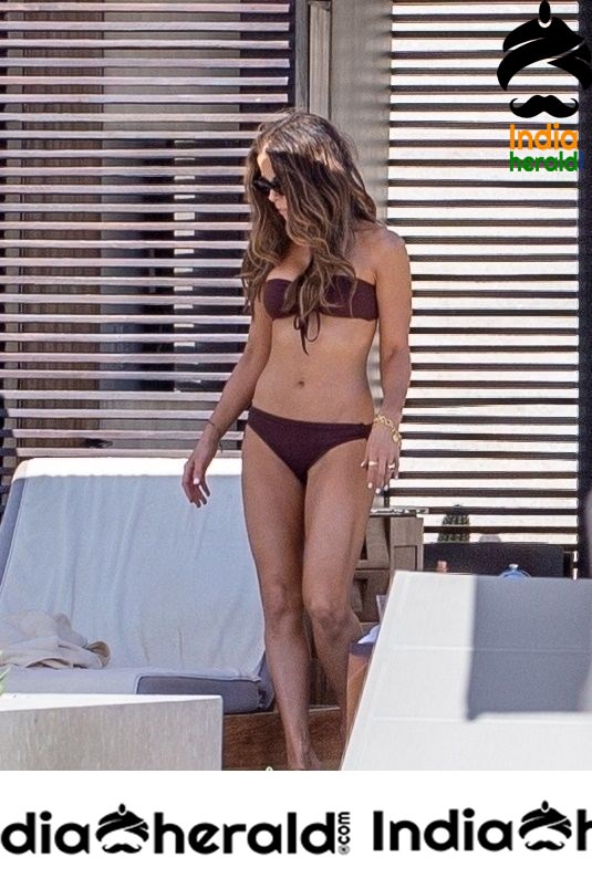 Kate Beckinsale Latest Hot Photos in a Bikini at Los Cabos Set 3