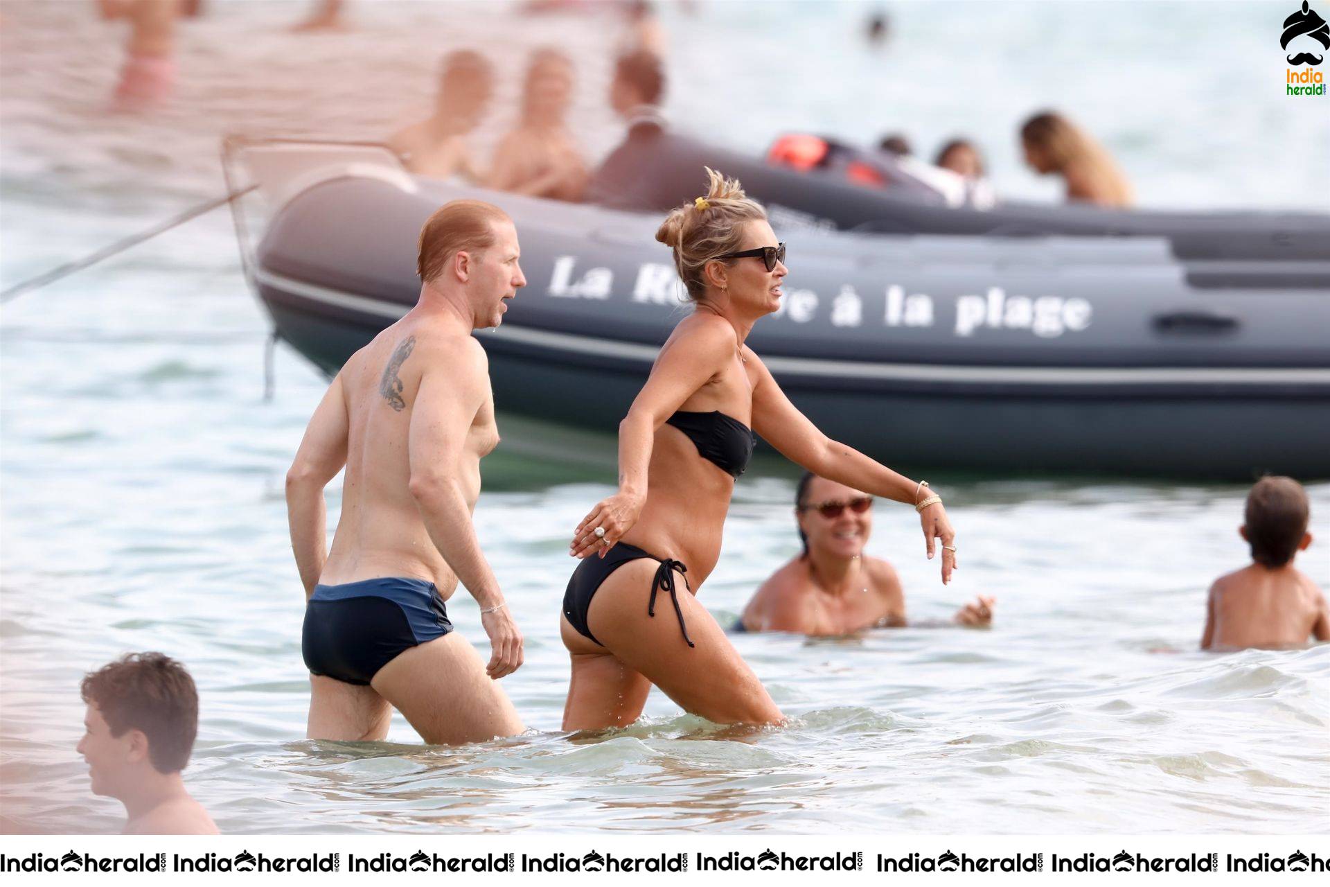 Kate Moss enjoys with her husband and caught in Bikini by beach side Set 1