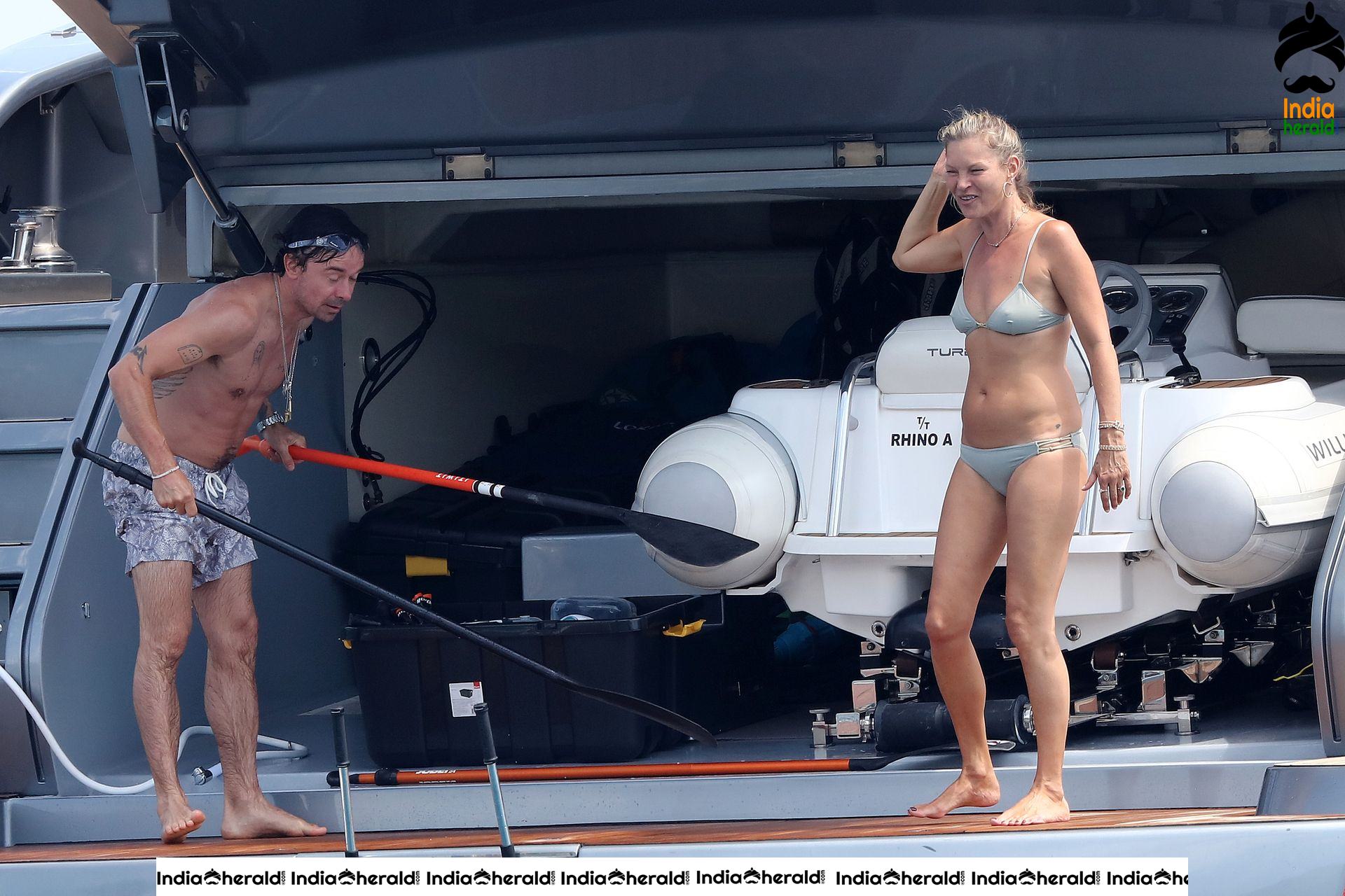 Kate Moss was caught in Bikini during her vacation in Europe Set 1