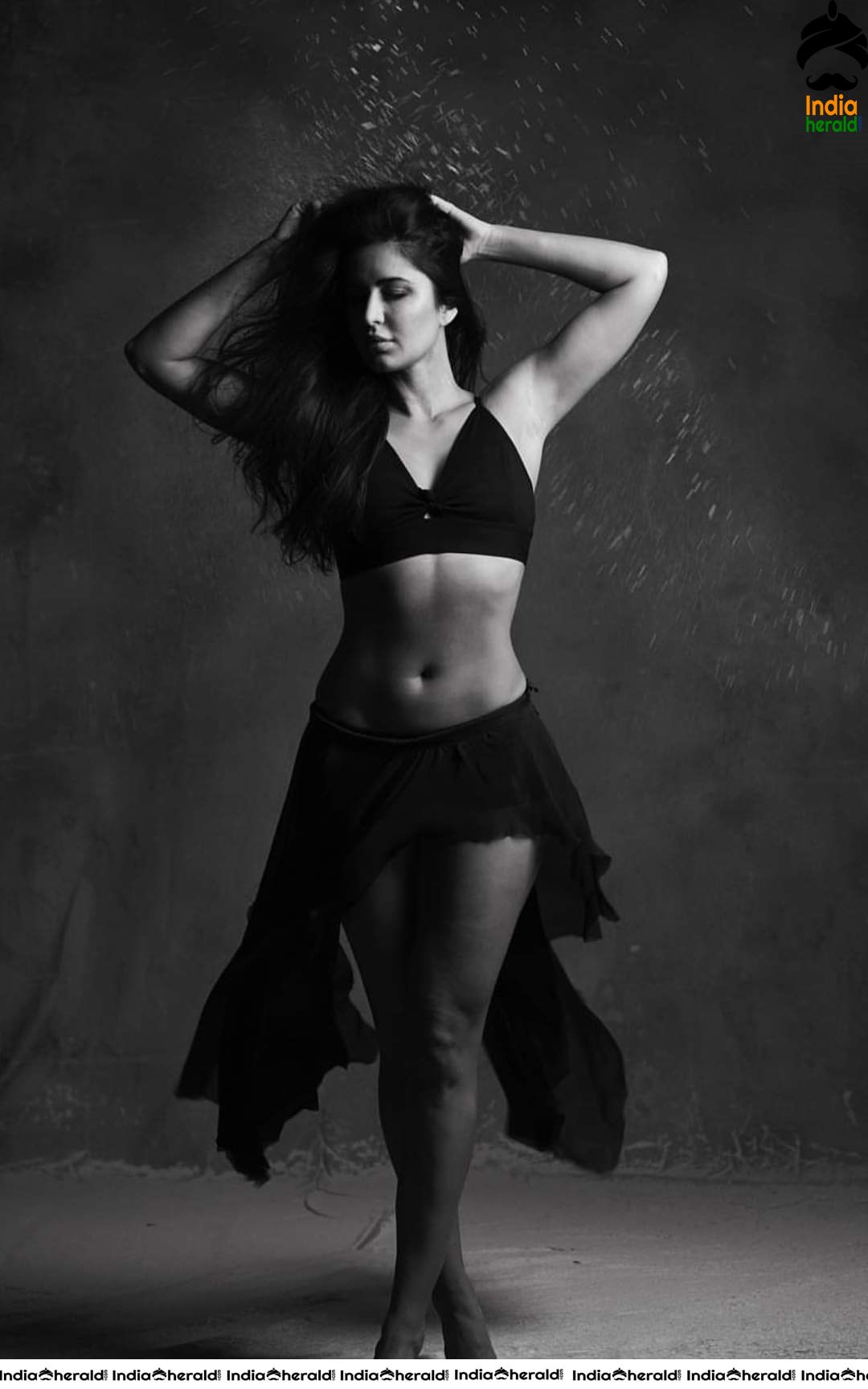 Katrina Kaif Too Hot and Sexy to Handle in these Photos Set 1