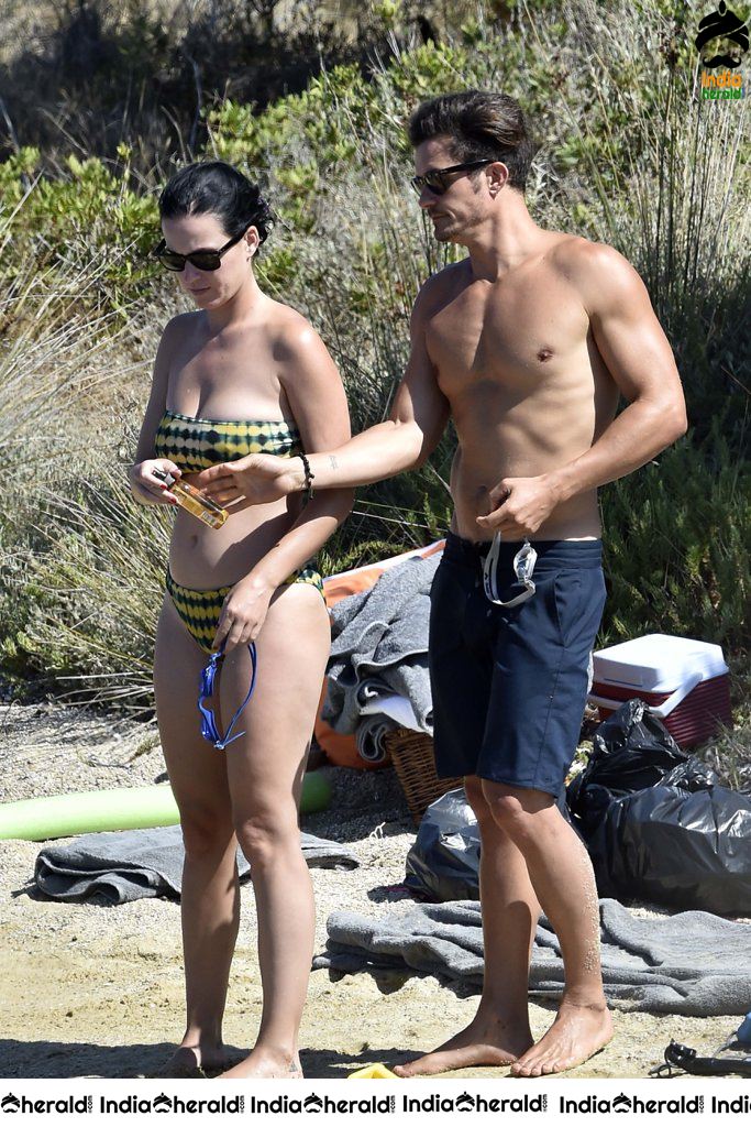 Katy Perry Bikini Pics On Vacation In Italy Set 1