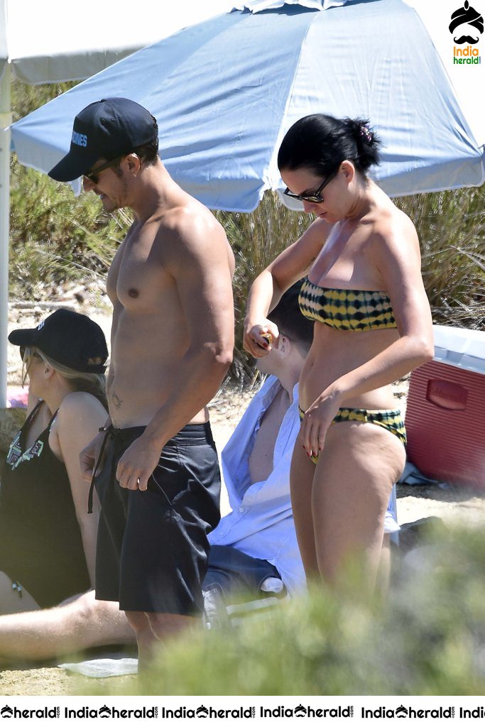 Katy Perry Bikini Pics On Vacation In Italy Set 2