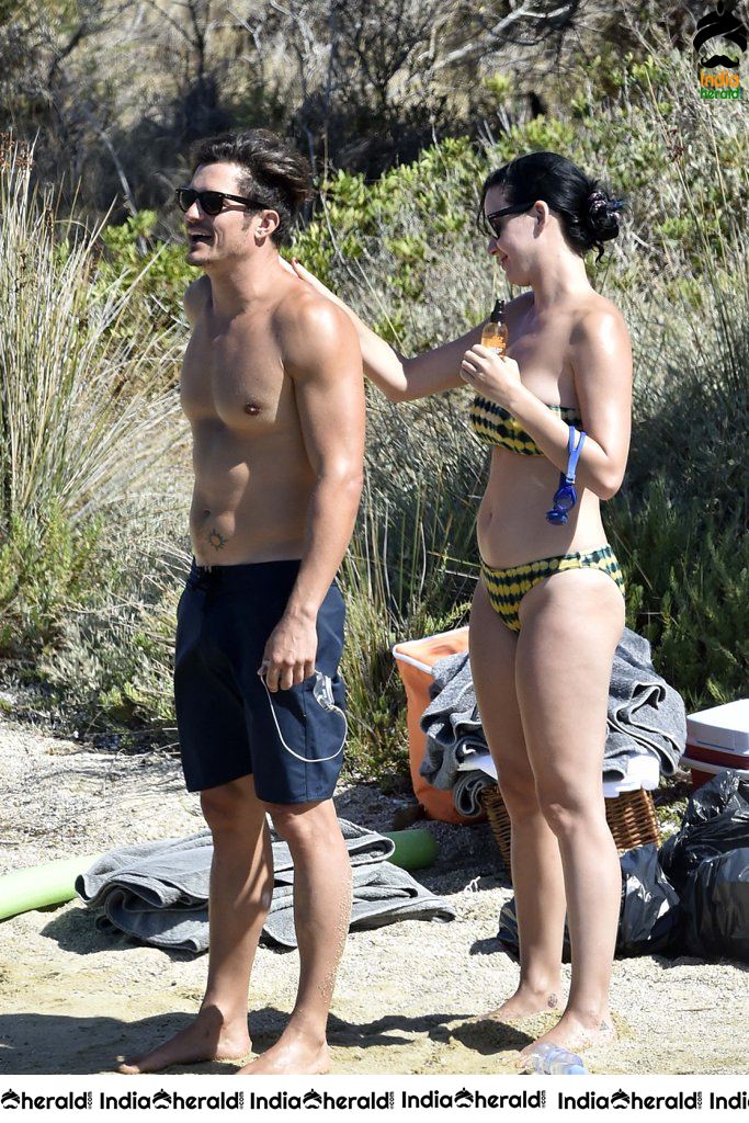 Katy Perry Bikini Pics On Vacation In Italy Set 2