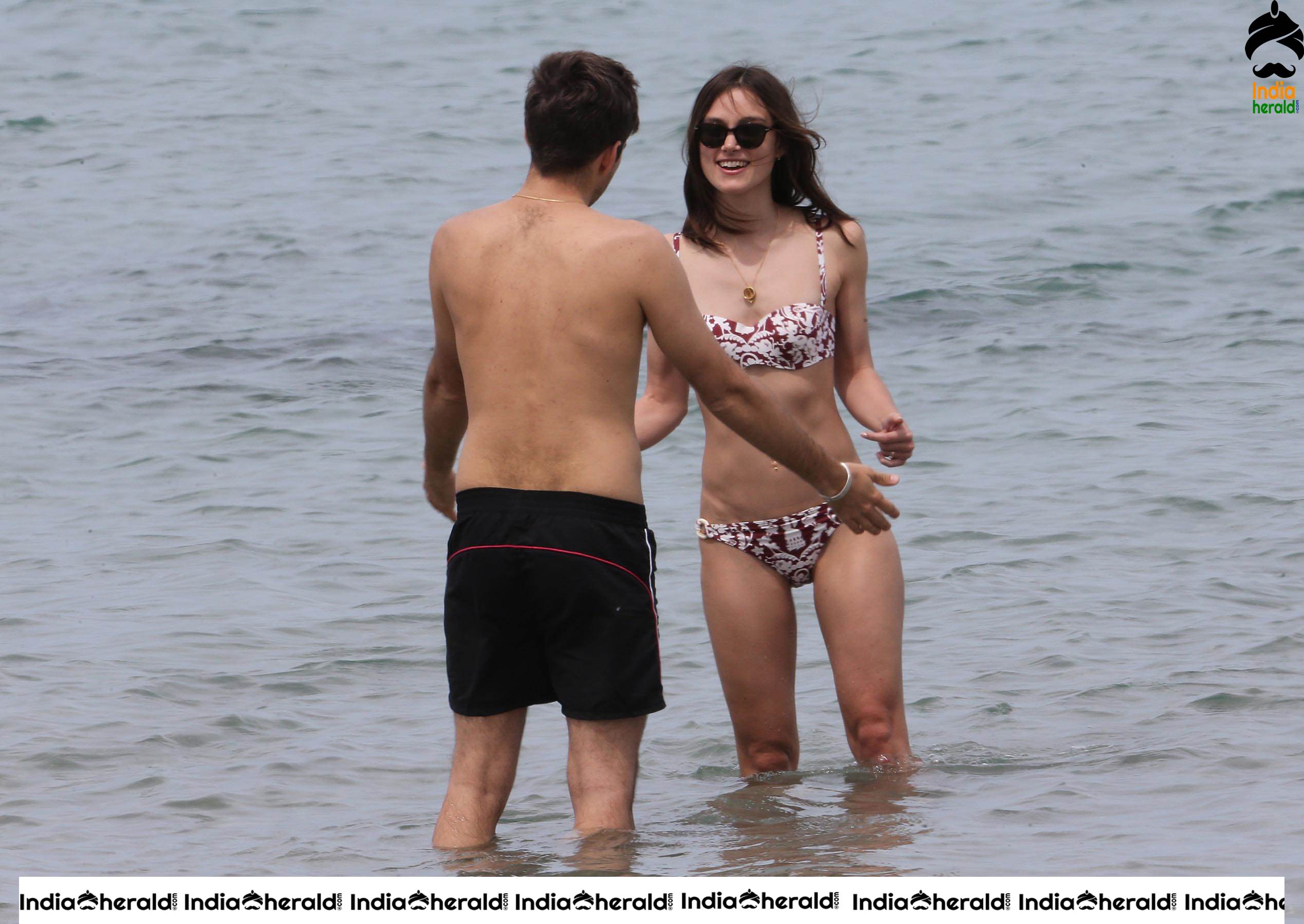 Keira Knightley Hot Photos exposing her Skinny Body in Bikini At the beach in Corsica