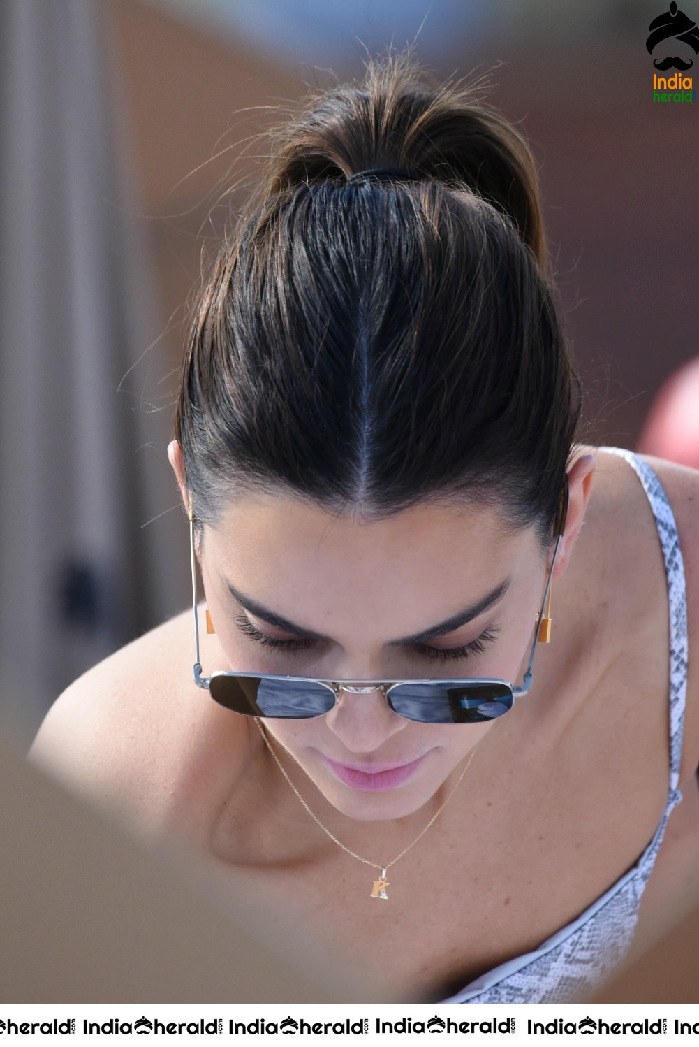Kendall Jenner and Bella Hadid in Exposing Bikini on the beach Set 1