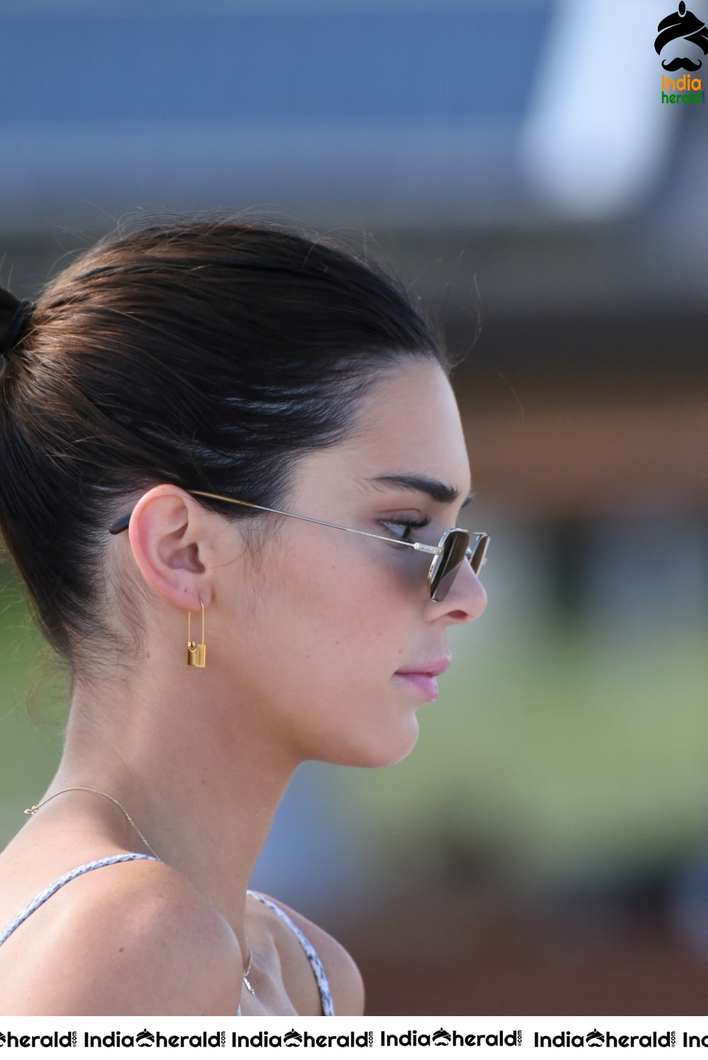 Kendall Jenner and Bella Hadid in Exposing Bikini on the beach Set 2