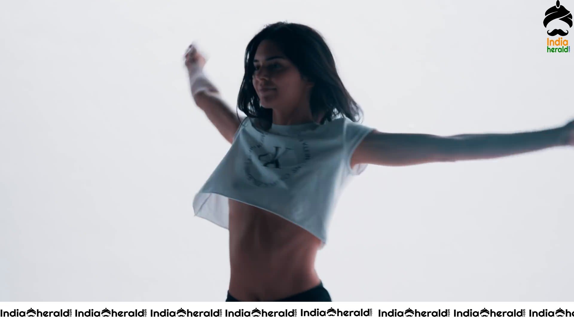 Kendall Jenner flaunts her Hot Slim Body during Calvin Klein Campaign