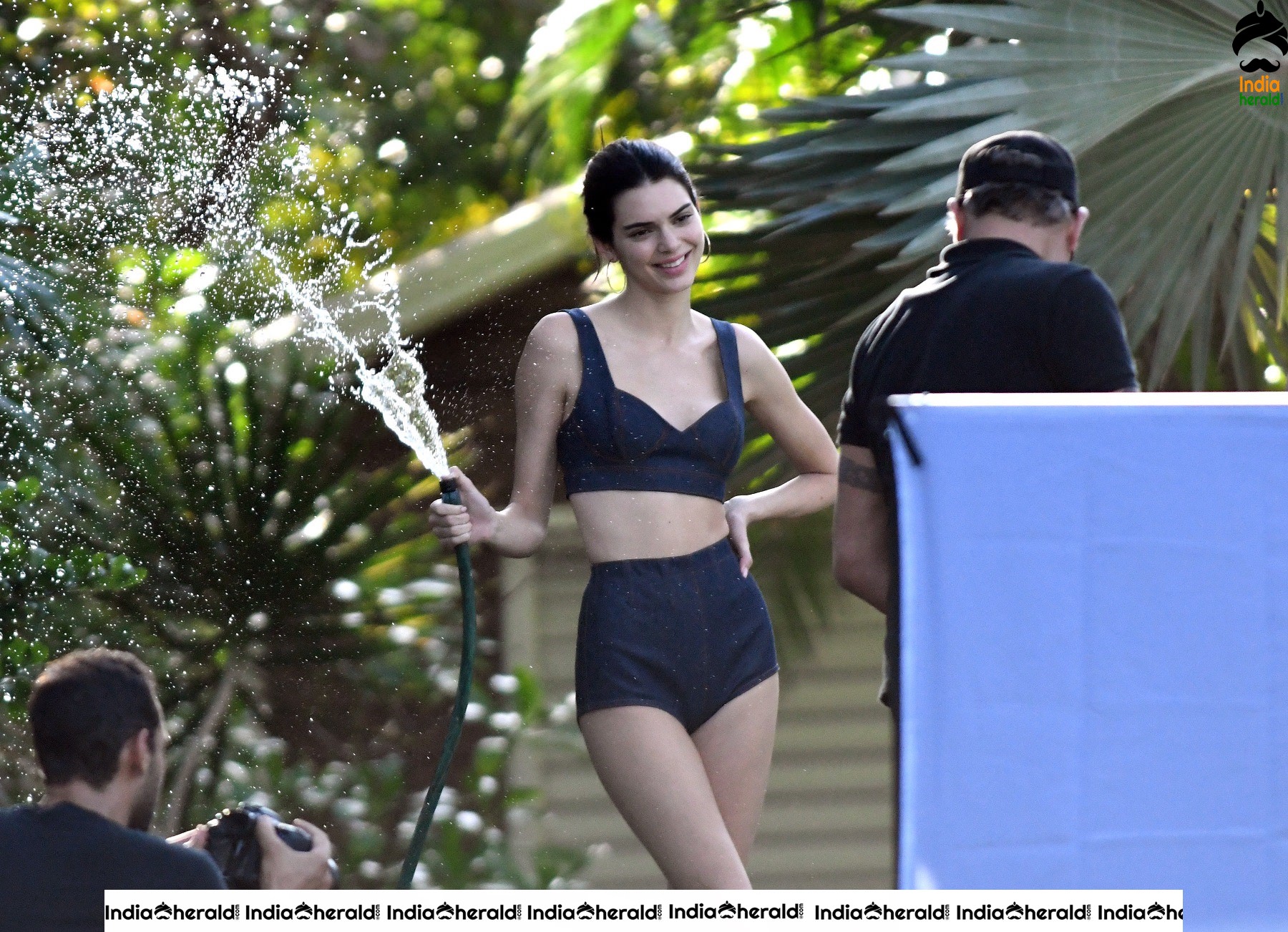 Kendall Jenner Hot Sizzling Photoshoot in Miami Set 1