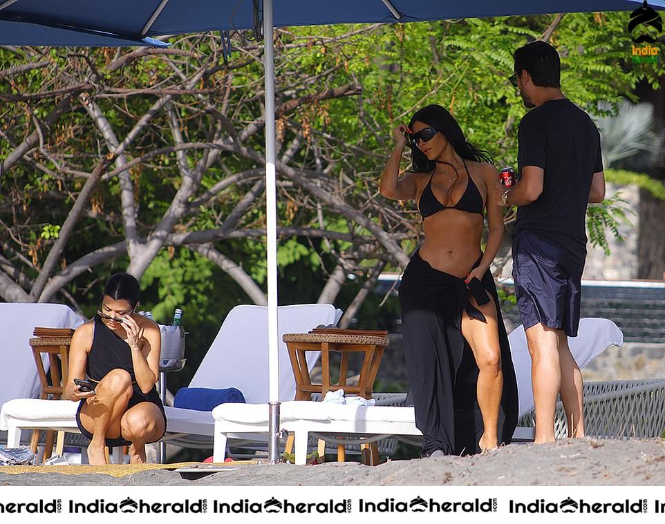 Kim Kardashian in Black Bikini Exposing on the beach in Costa Rica