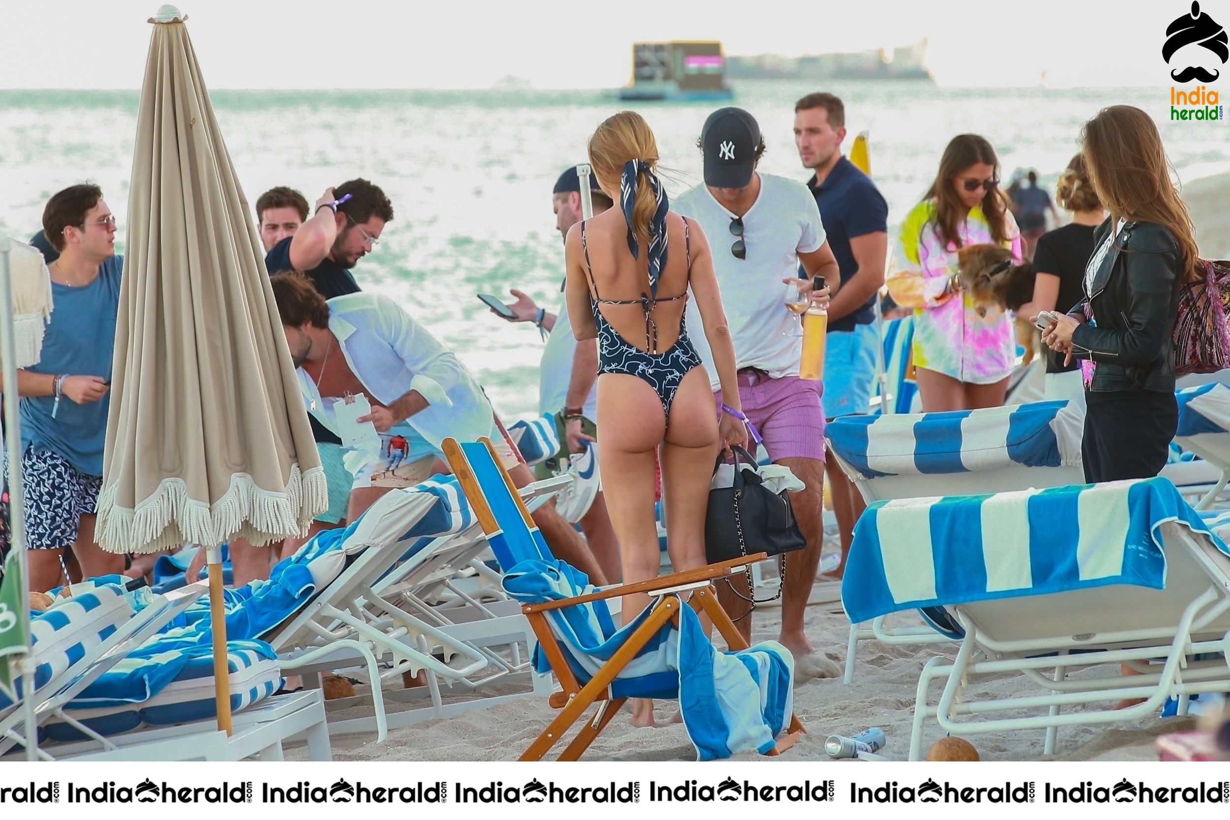 Kimberley Garner shows off her fit figure in a blue bikini on the beach in Miami Set 2