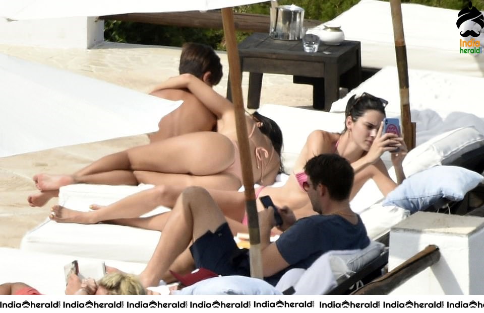 Kourtney Kardashian and Kendall Jenner Hot in Bikini by poolside at Costa Smeralda
