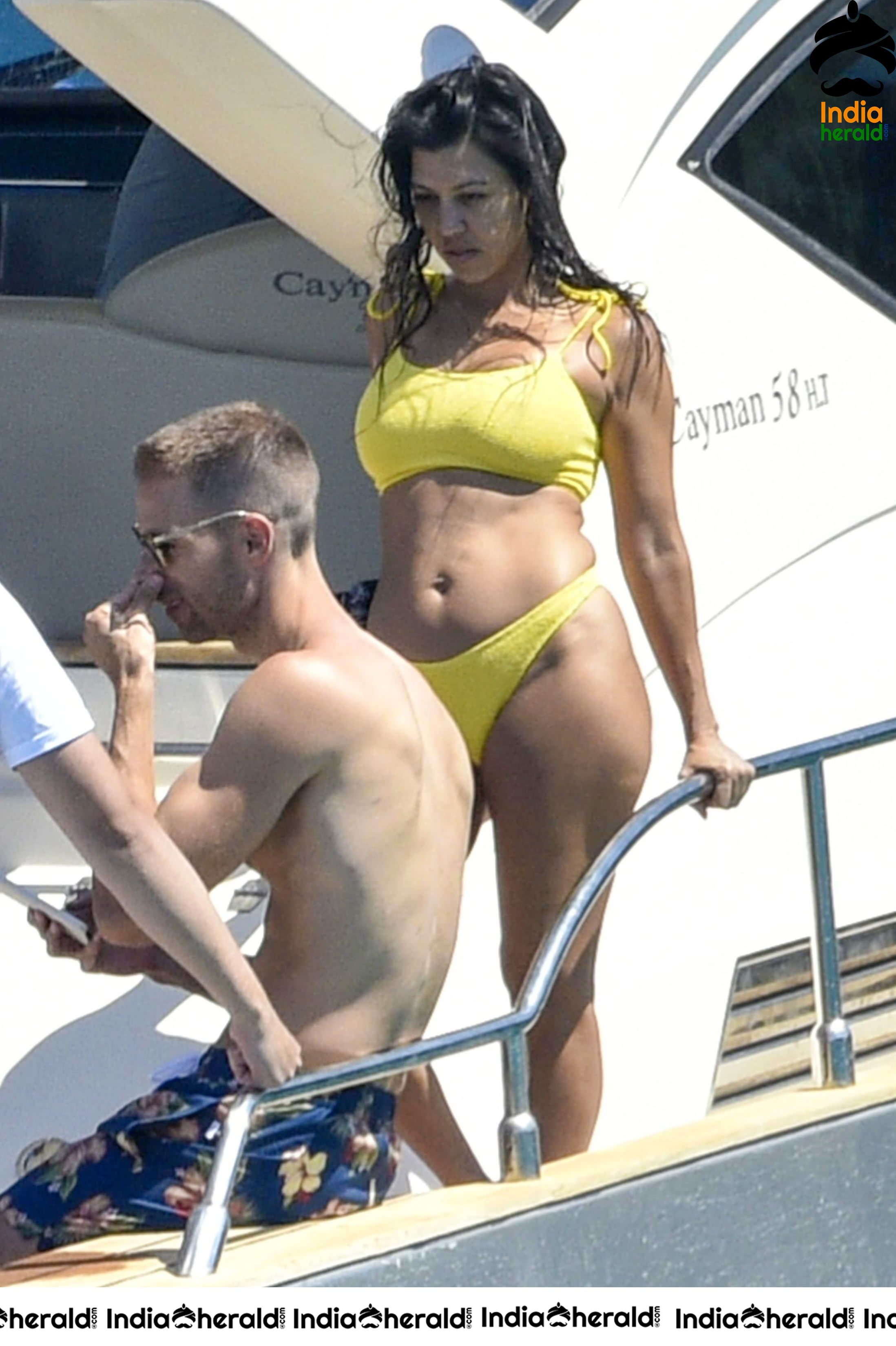 Kourtney Kardashian In A Bikini On A Yacht In Corsica Set 3