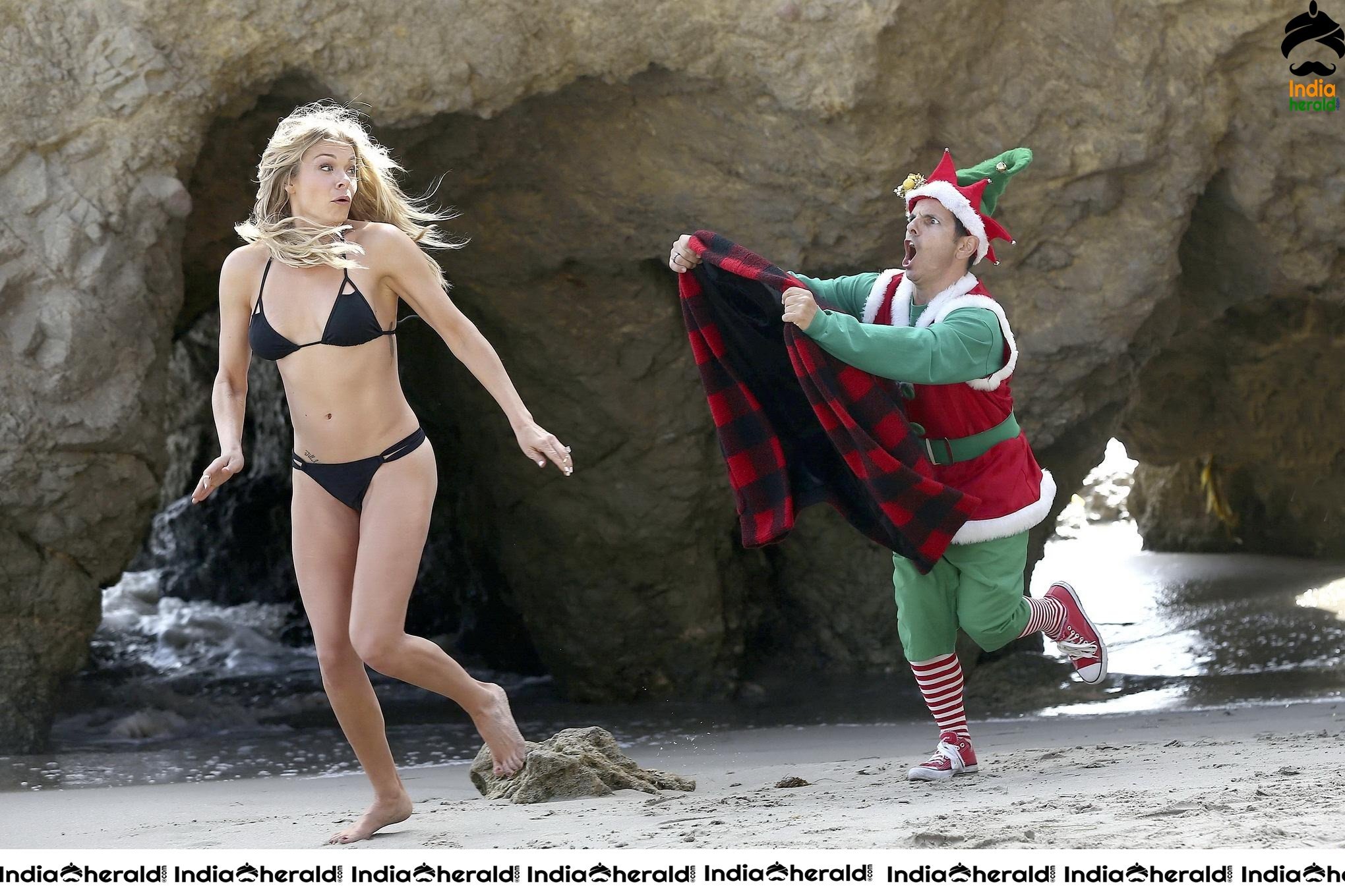 LeAnn Rimes having a fun time in Bikini at the Beach