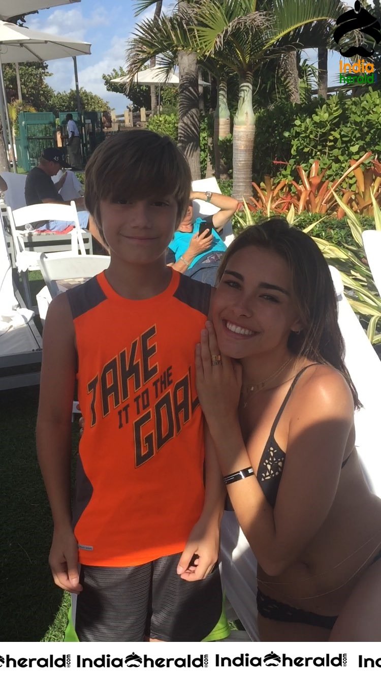 Madison Beer Clicked in Bikini by fans in Miami Set 1