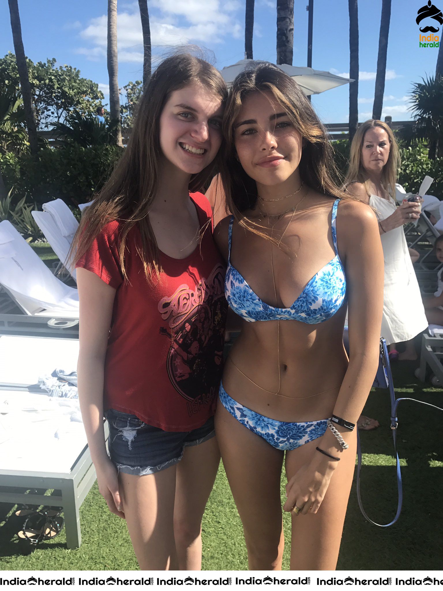 Madison Beer Clicked in Bikini by fans in Miami Set 1