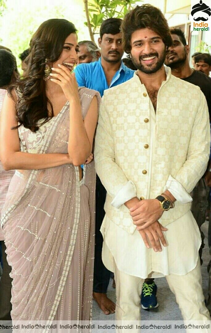 Malavika Mohanan Hot Compilation Stills