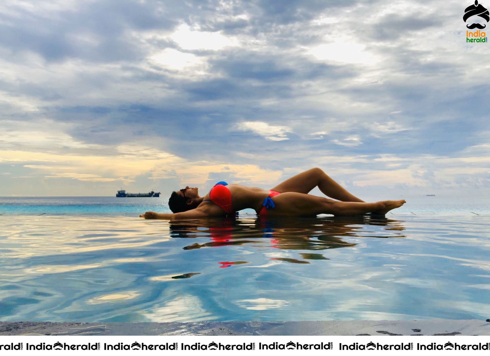 Mandira Bedi Hot Bikini Photos Collection