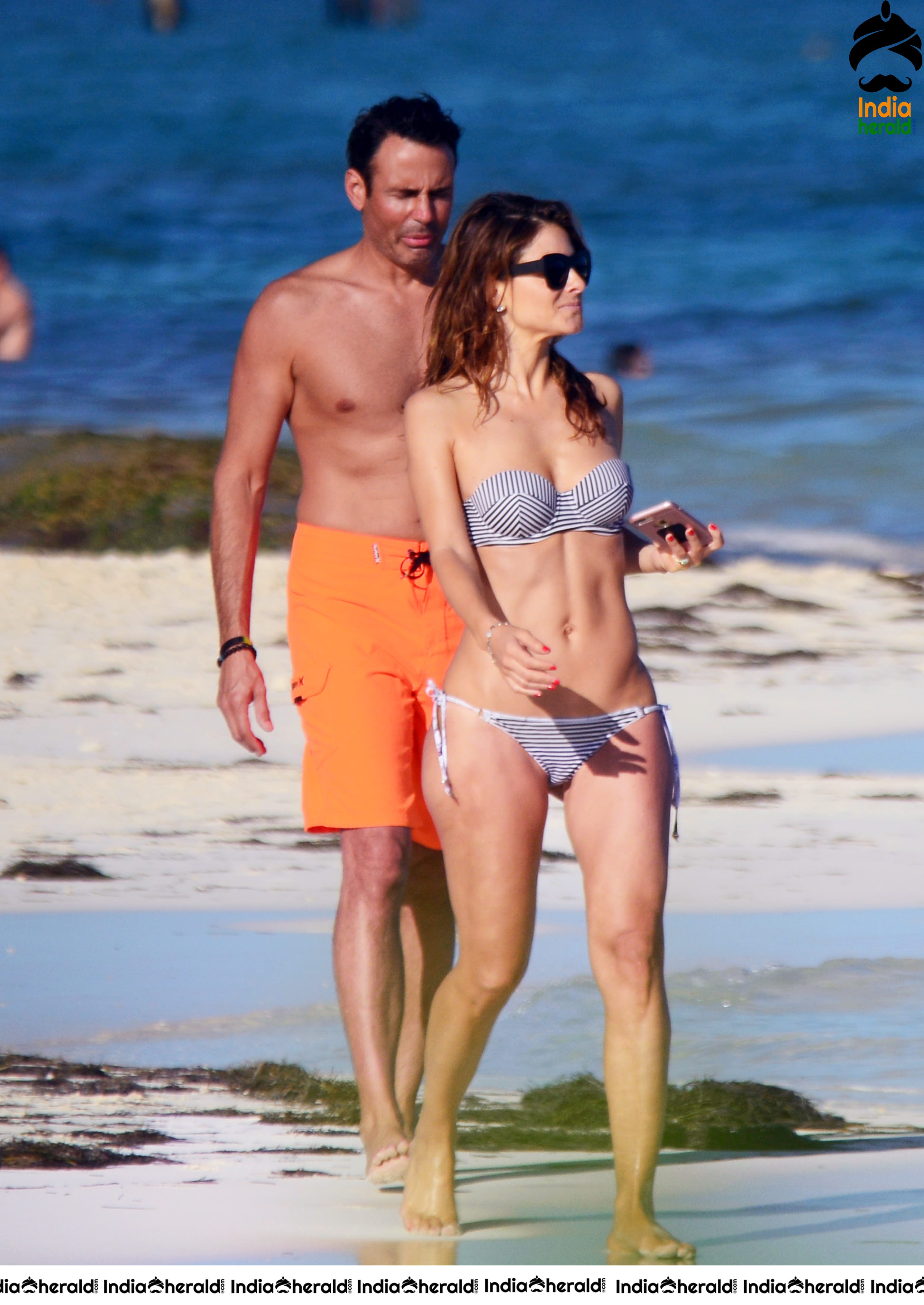 Maria Menounos Ass Shots In A Bikini At A Beach in Mexico Set 1